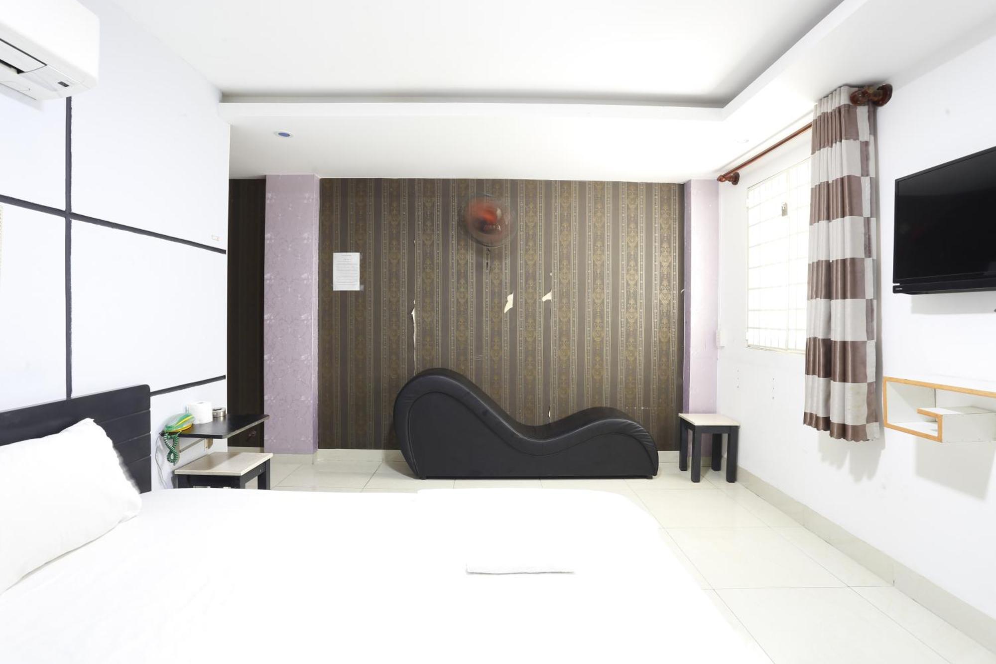 Avatar Hotel 2*
