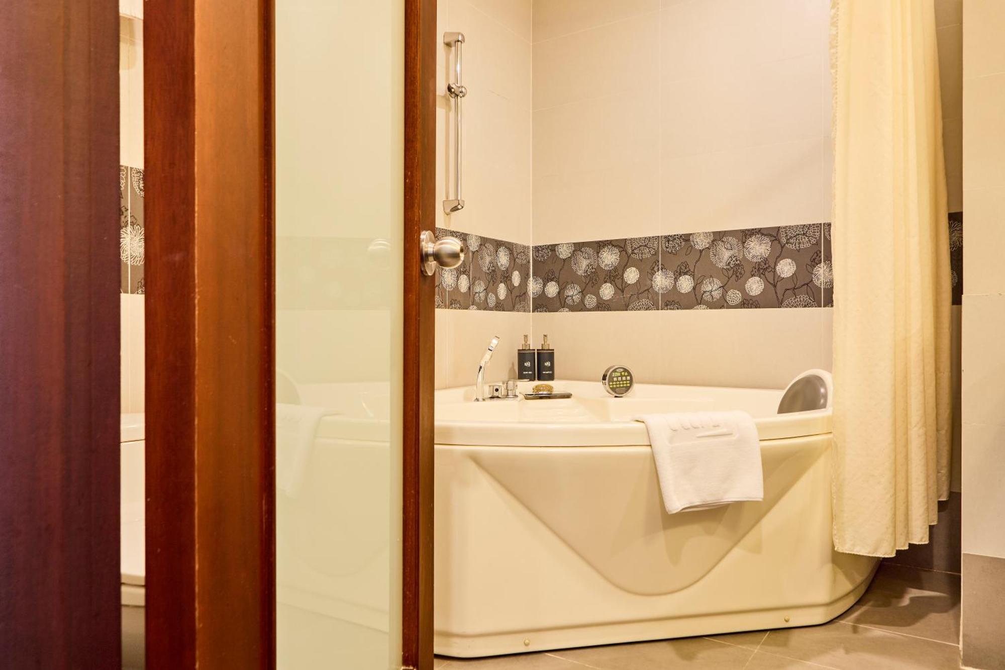 Kin Thi Sach Hotel 4*