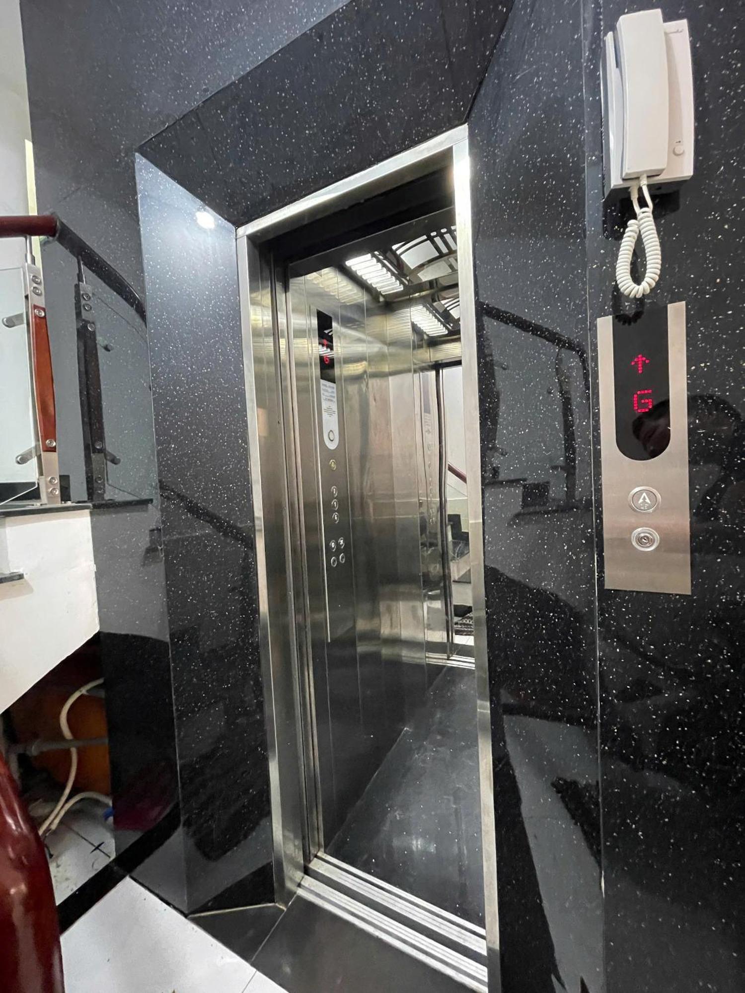 1br Near Bui Vien Balcony & Washer 25 Apartment Ho Chi Minh City