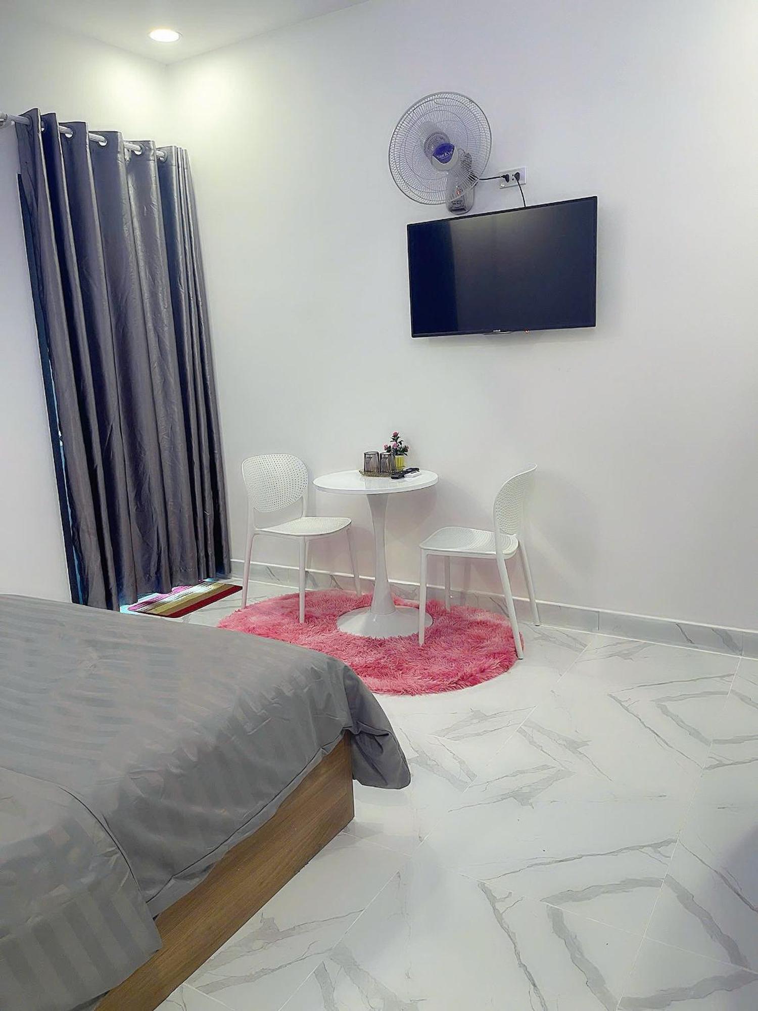 1br Near Bui Vien Balcony & Washer 25 Apartment Ho Chi Minh City