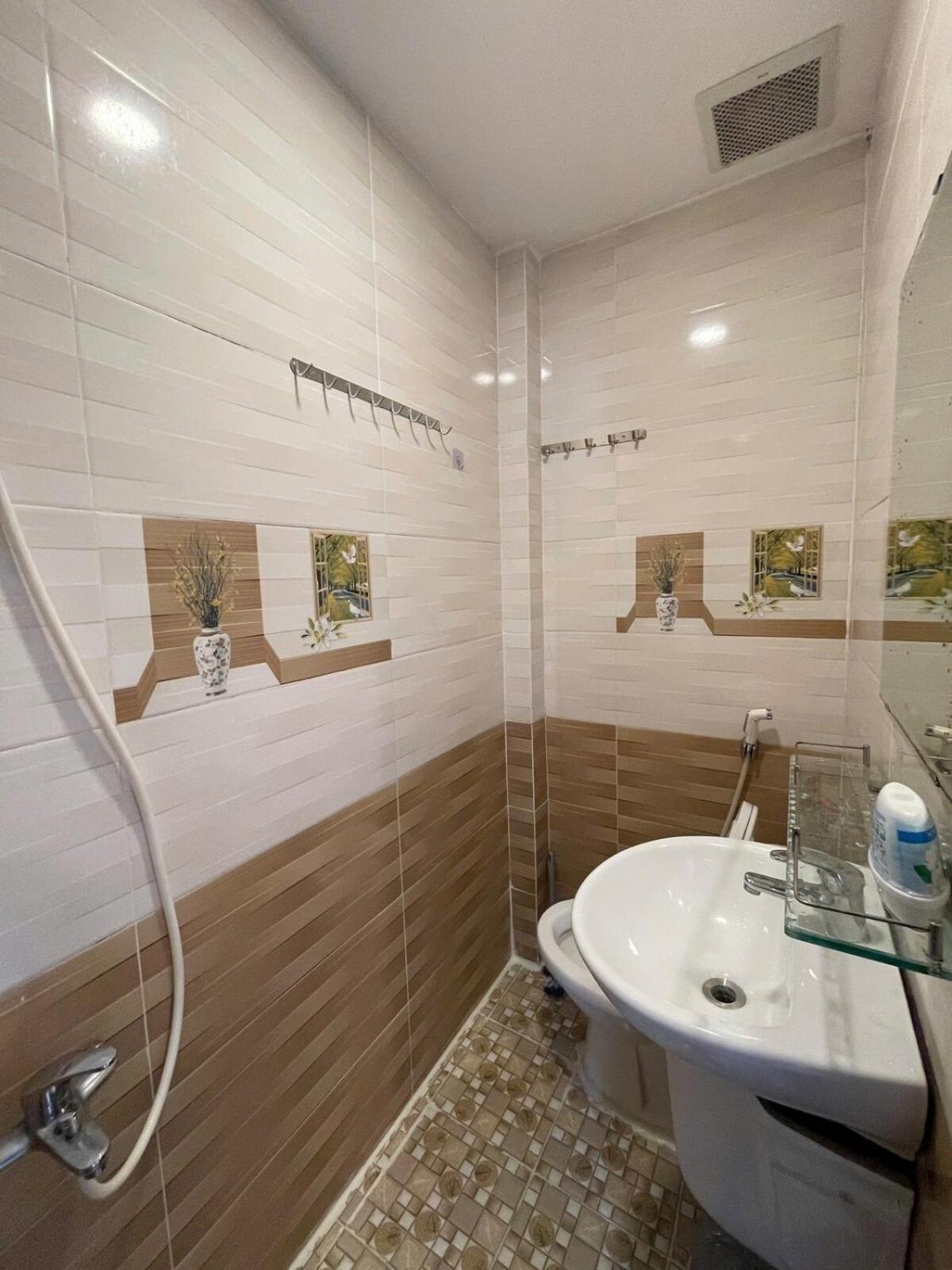 1br Near Bui Vien Balcony & Washer 25 *