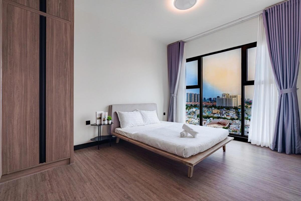Căn hộ Minimal Luxury District 4 *
