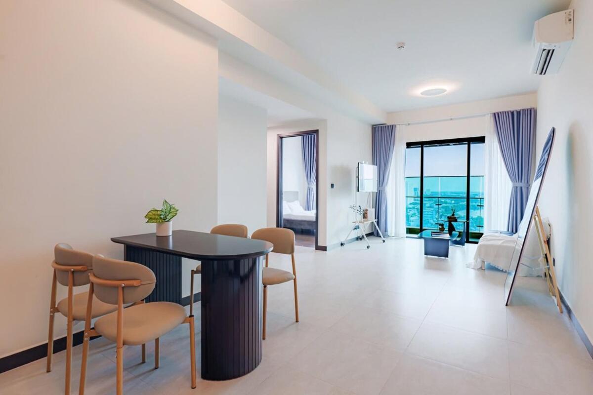 Minimal Luxury District 4 Căn hộ