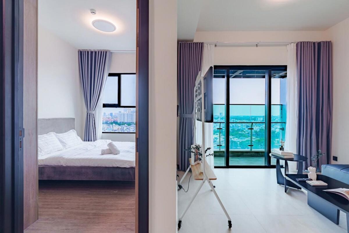 Minimal Luxury District 4 *