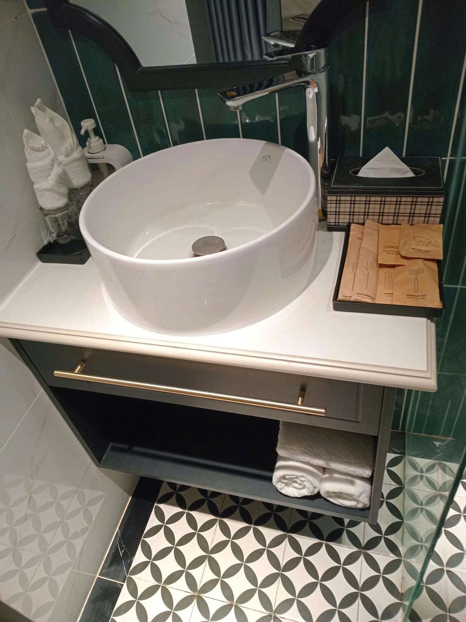 Hotel Ben Thanh Luxury