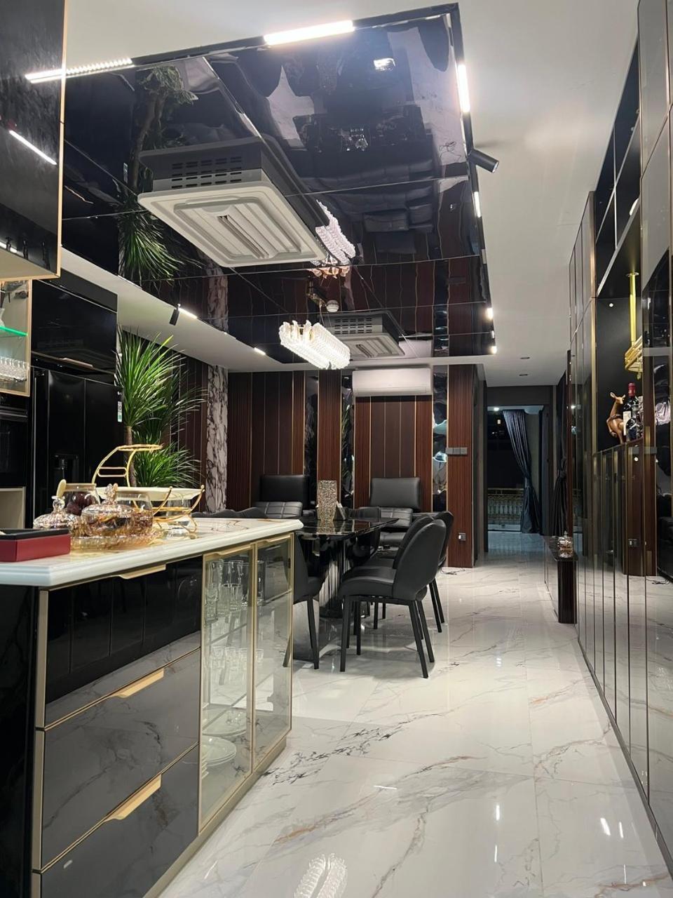Bong Luxury Ho Chi Minh City