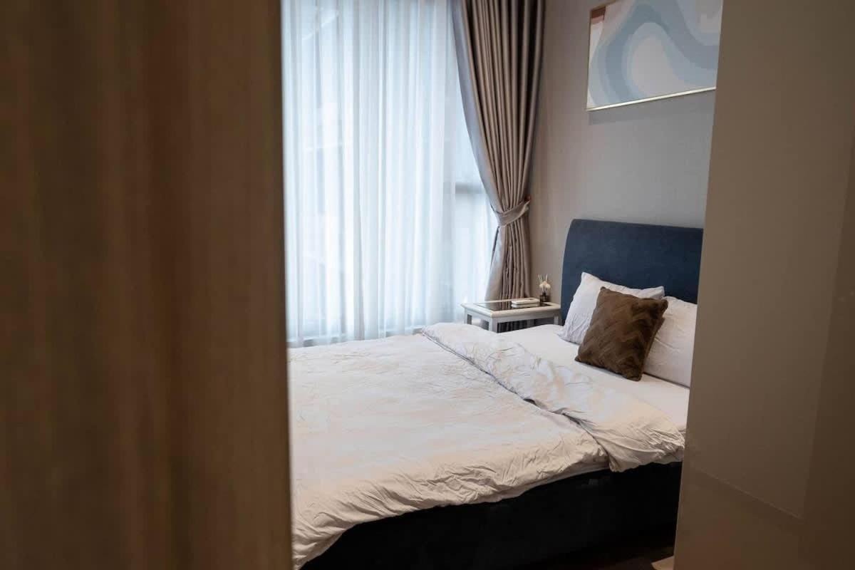 Apartment Luxury 2bd Rooftop Bar & Pool In Saigon Center *