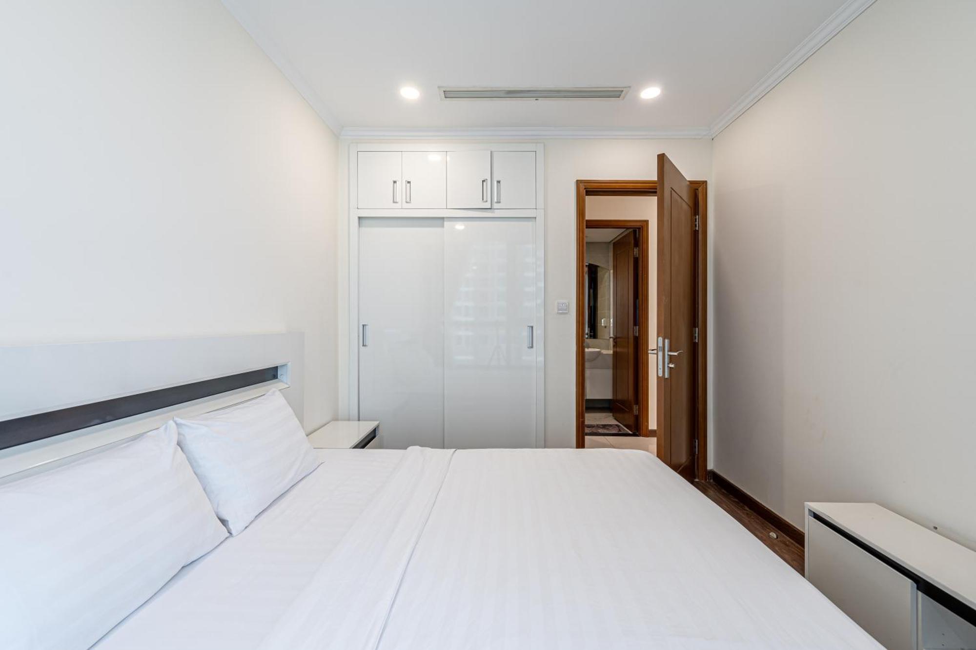 Vinhomes Landmark Luxury With View Apartment *