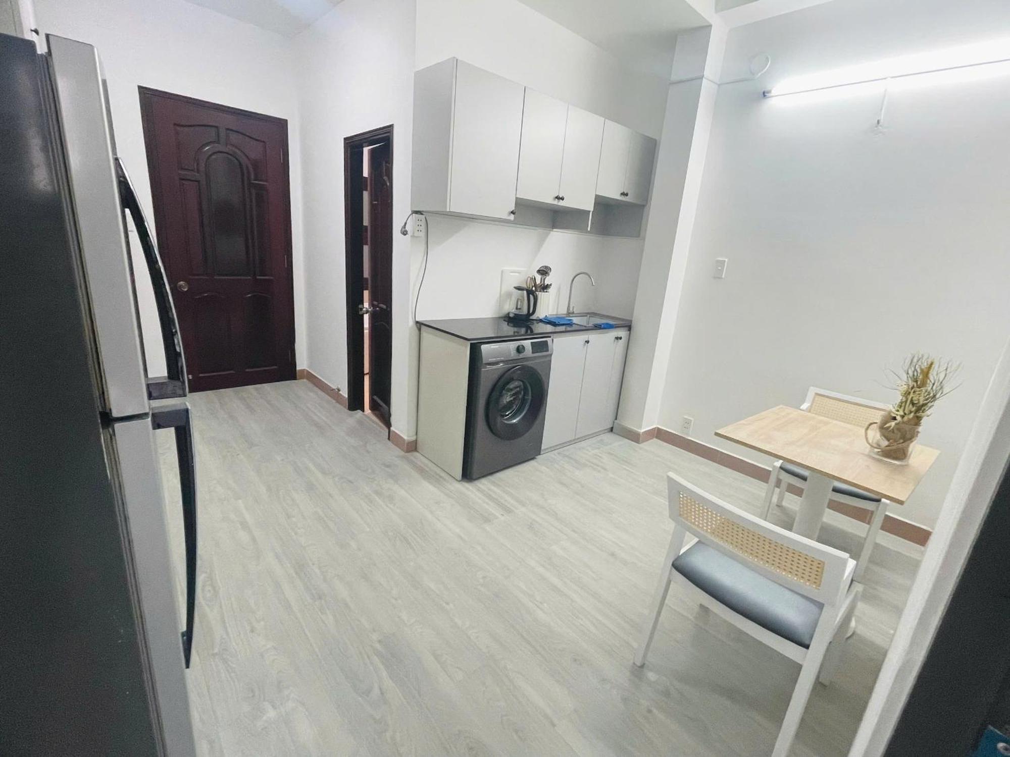Night Owl - Thu Khoa Huan Guest house