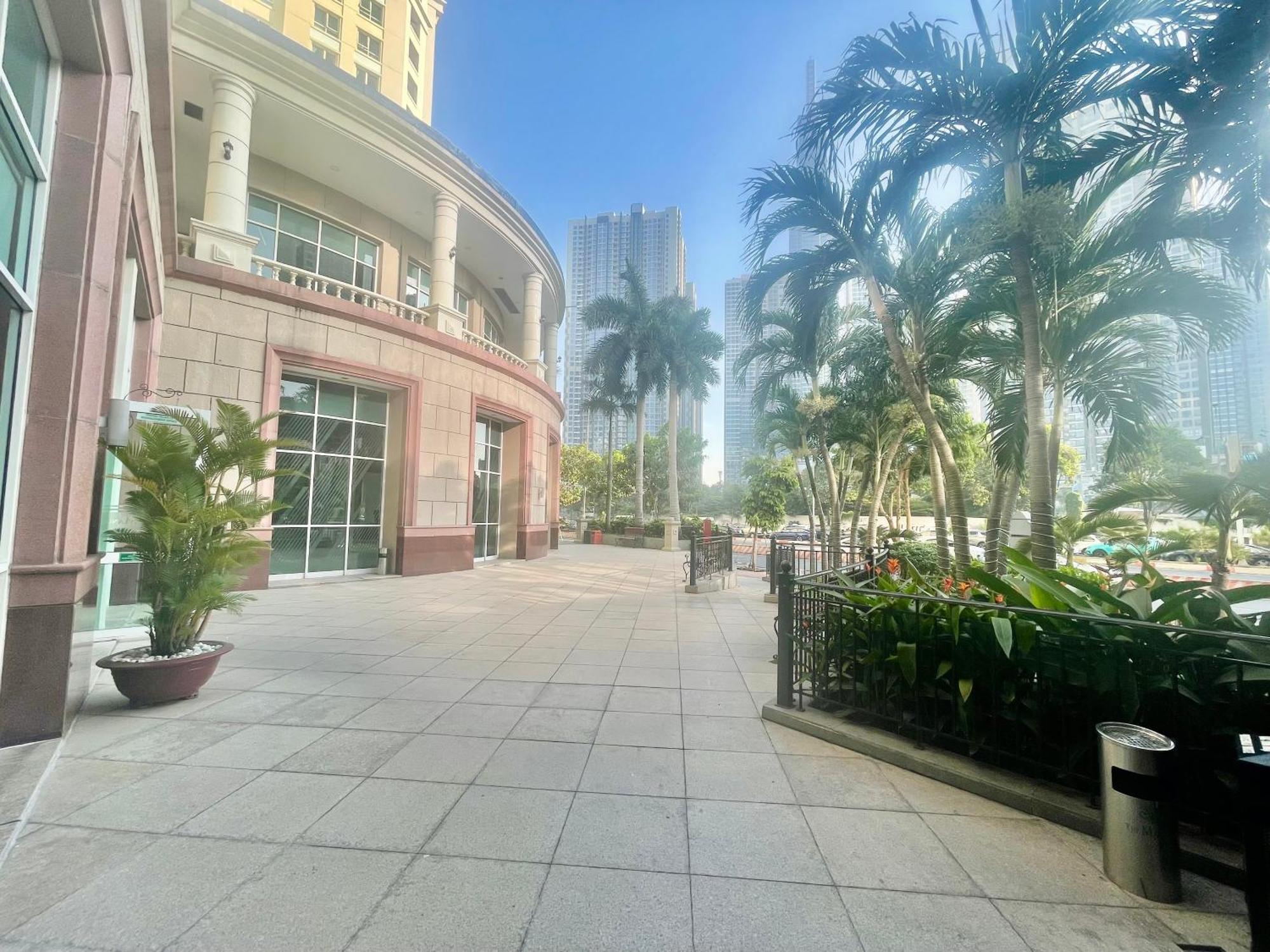 Apartment The Manor 1 Bedroom 64sqm Apt, Good Location, Free Rooftop Pool *