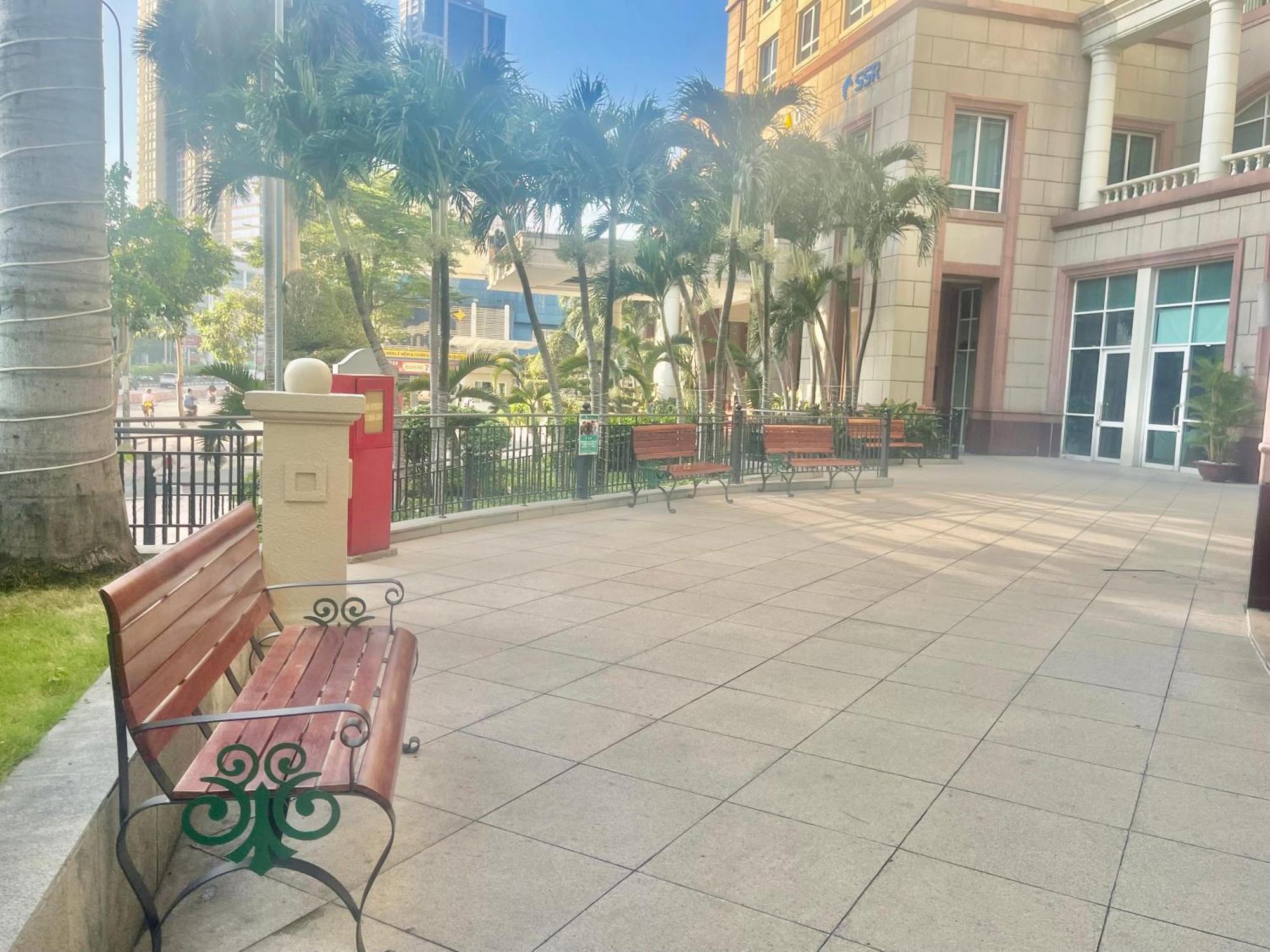 The Manor 1 Bedroom 64sqm Apt, Good Location, Free Rooftop Pool Apartment Ho Chi Minh City