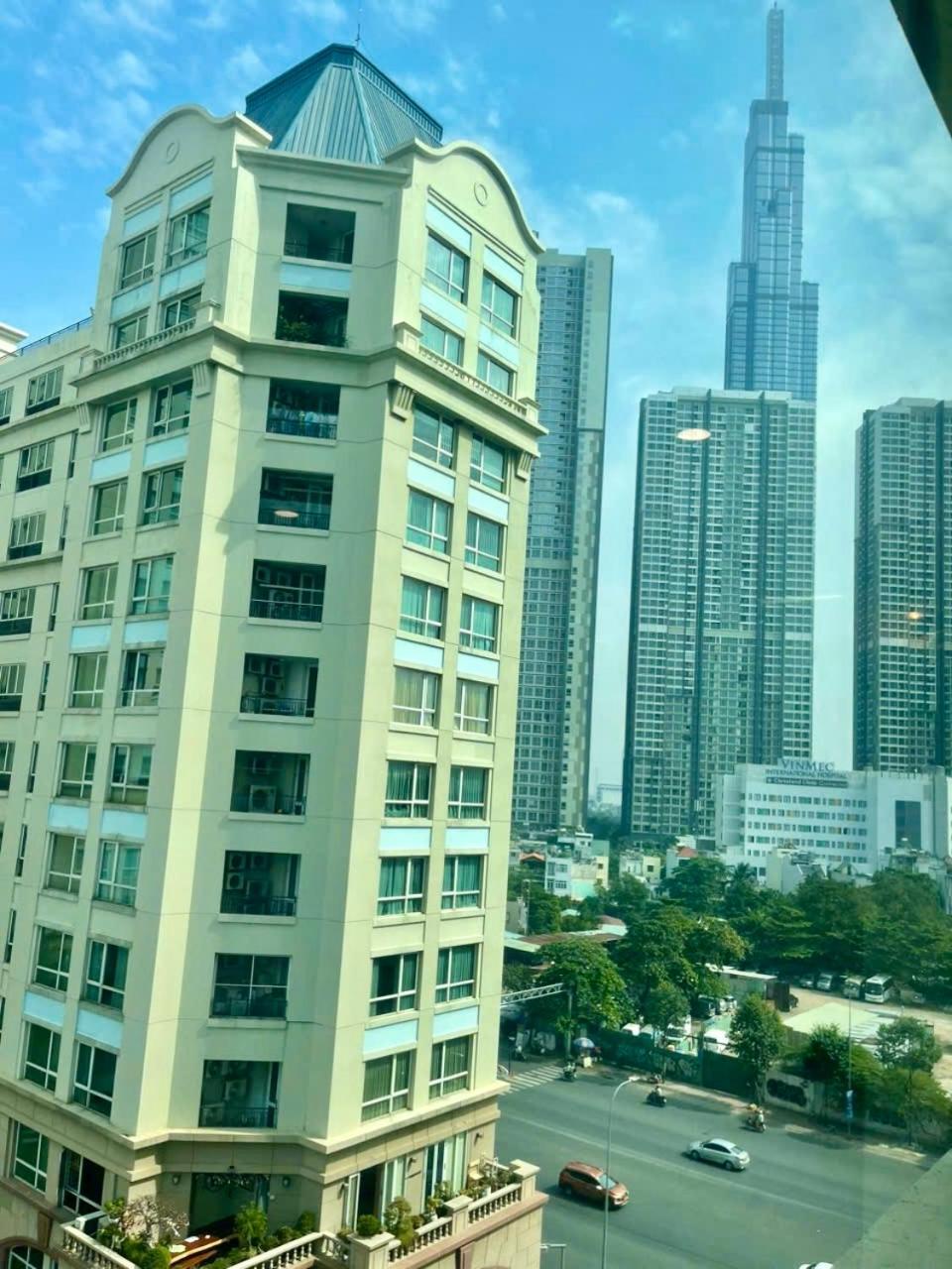 The Manor 1 Bedroom 64sqm Apt, Good Location, Free Rooftop Pool Apartment *