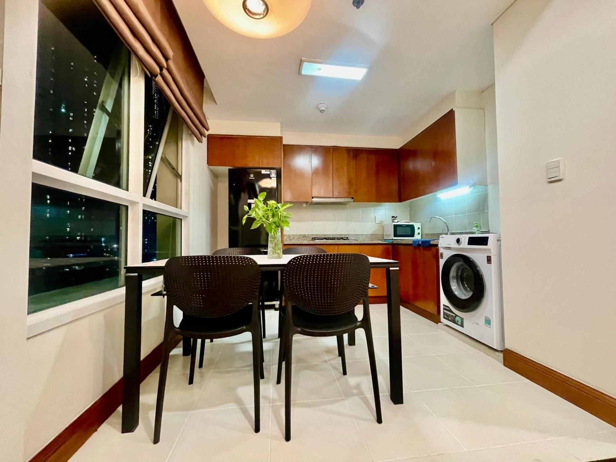 The Manor 1 Bedroom 64sqm Apt, Good Location, Free Rooftop Pool *