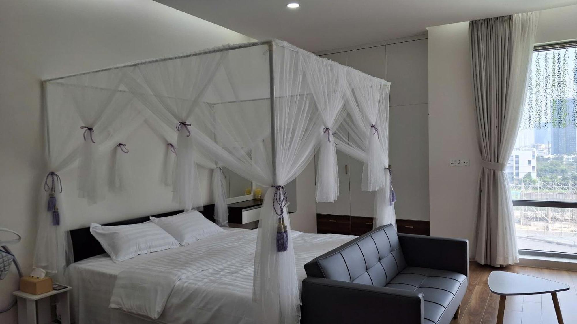 Ho Phong - O * Ho Chi Minh City