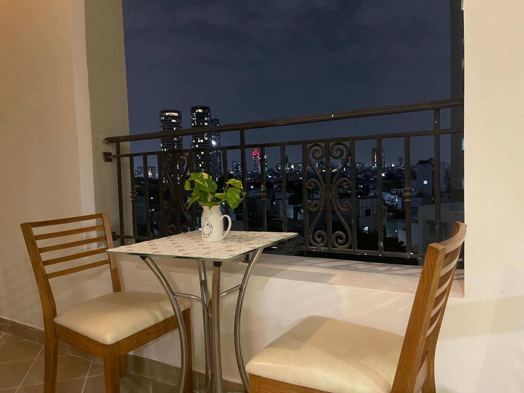 Apartment The Manor 1 Bedroom 64sqm Apt, Good Location, Free Rooftop Pool Ho Chi Minh City