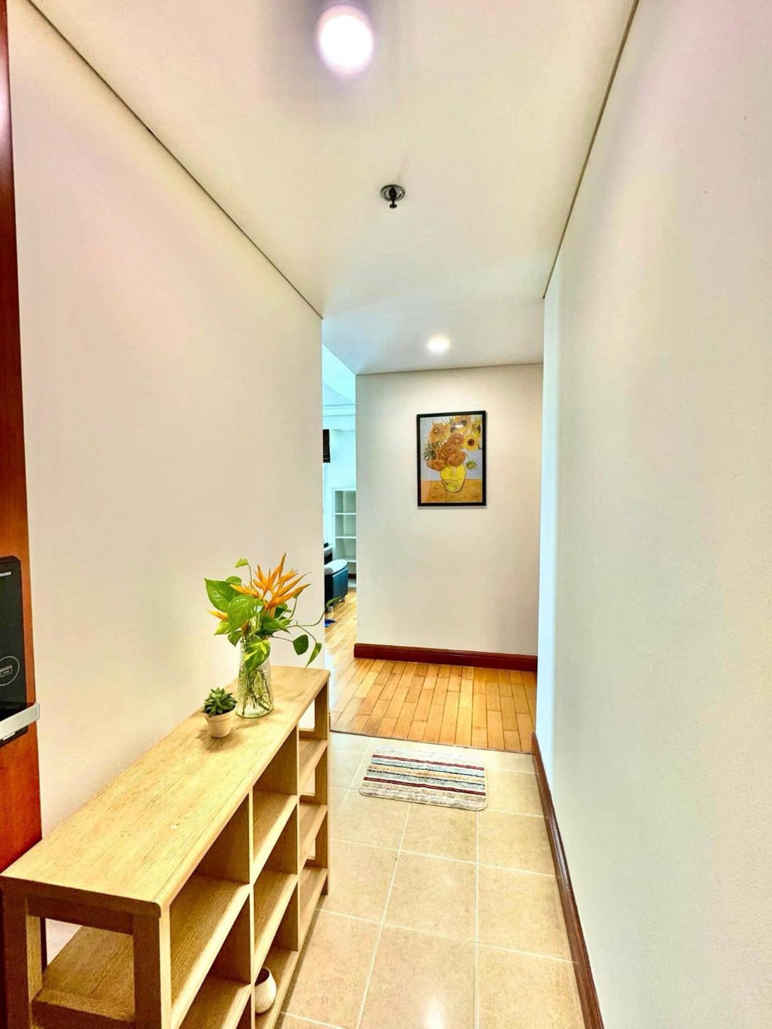 The Manor 1 Bedroom 64sqm Apt, Good Location, Free Rooftop Pool Ho Chi Minh City