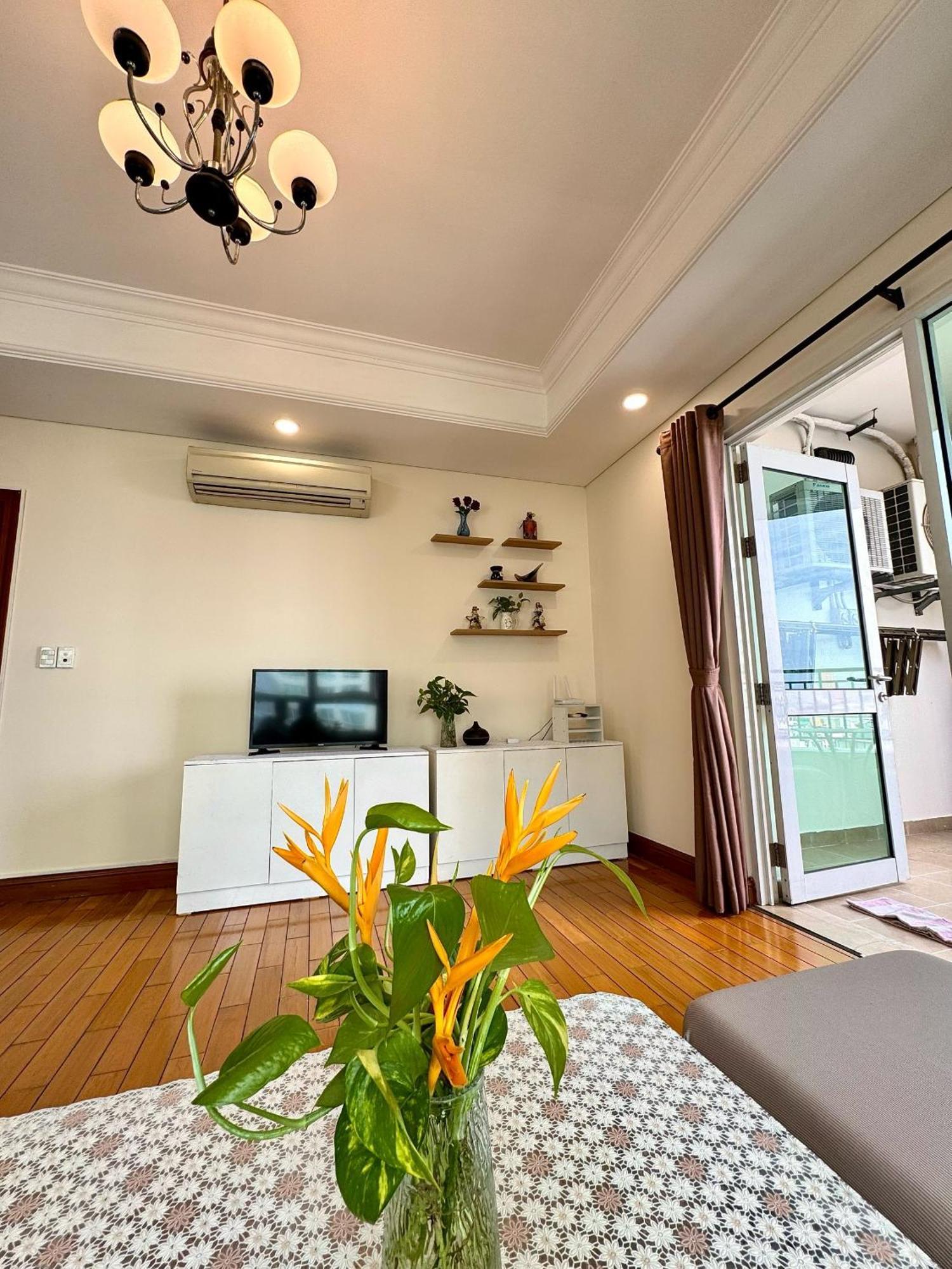 Apartment The Manor 1 Bedroom 64sqm Apt, Good Location, Free Rooftop Pool *