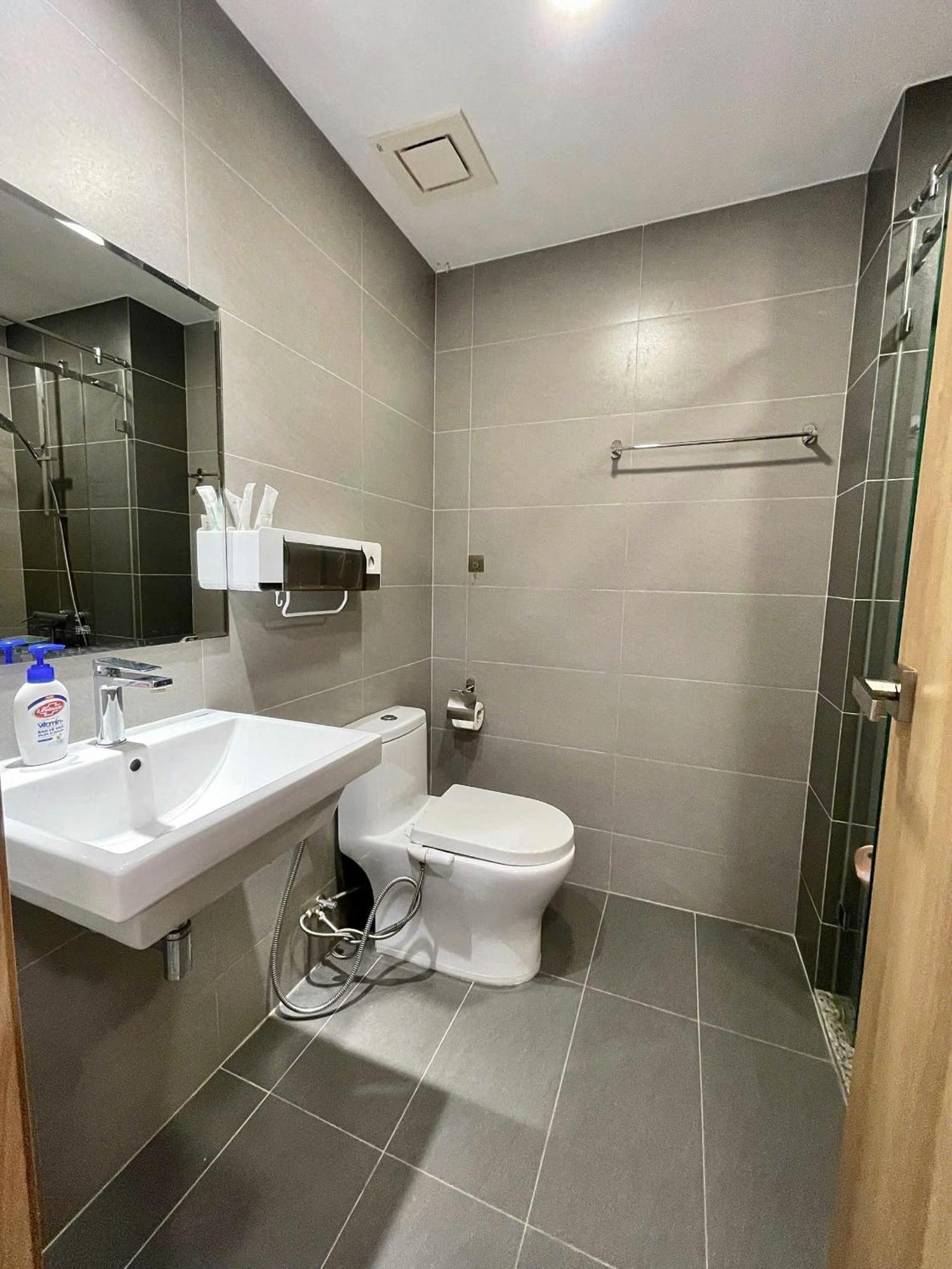 Apartment Celadon Tan Phu - 2 Phong Ngu *