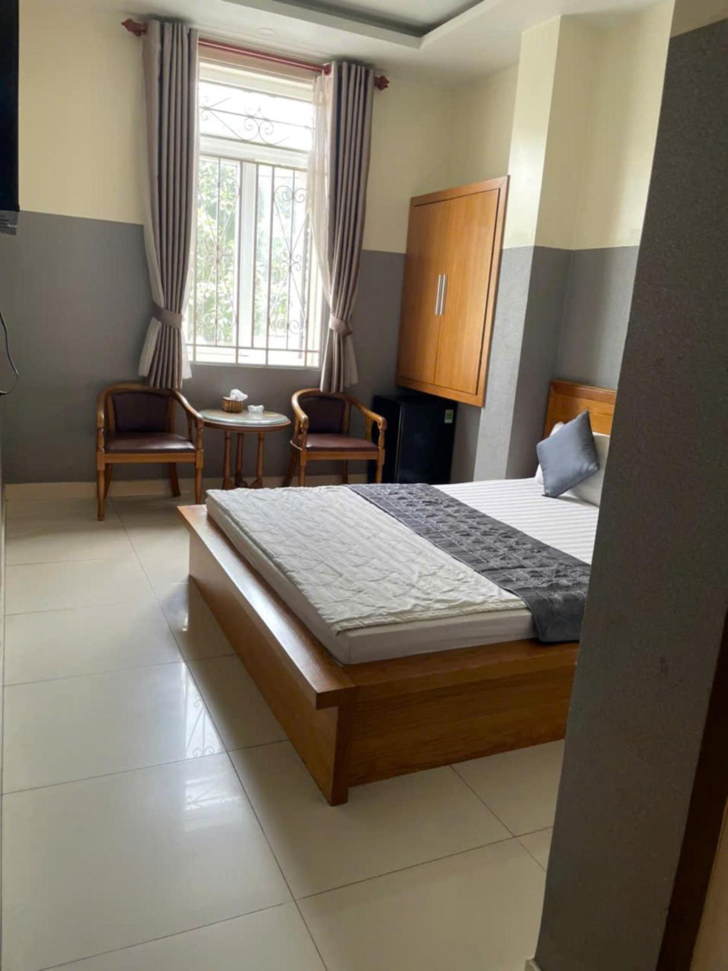 Hotel 10H Hotel 2*