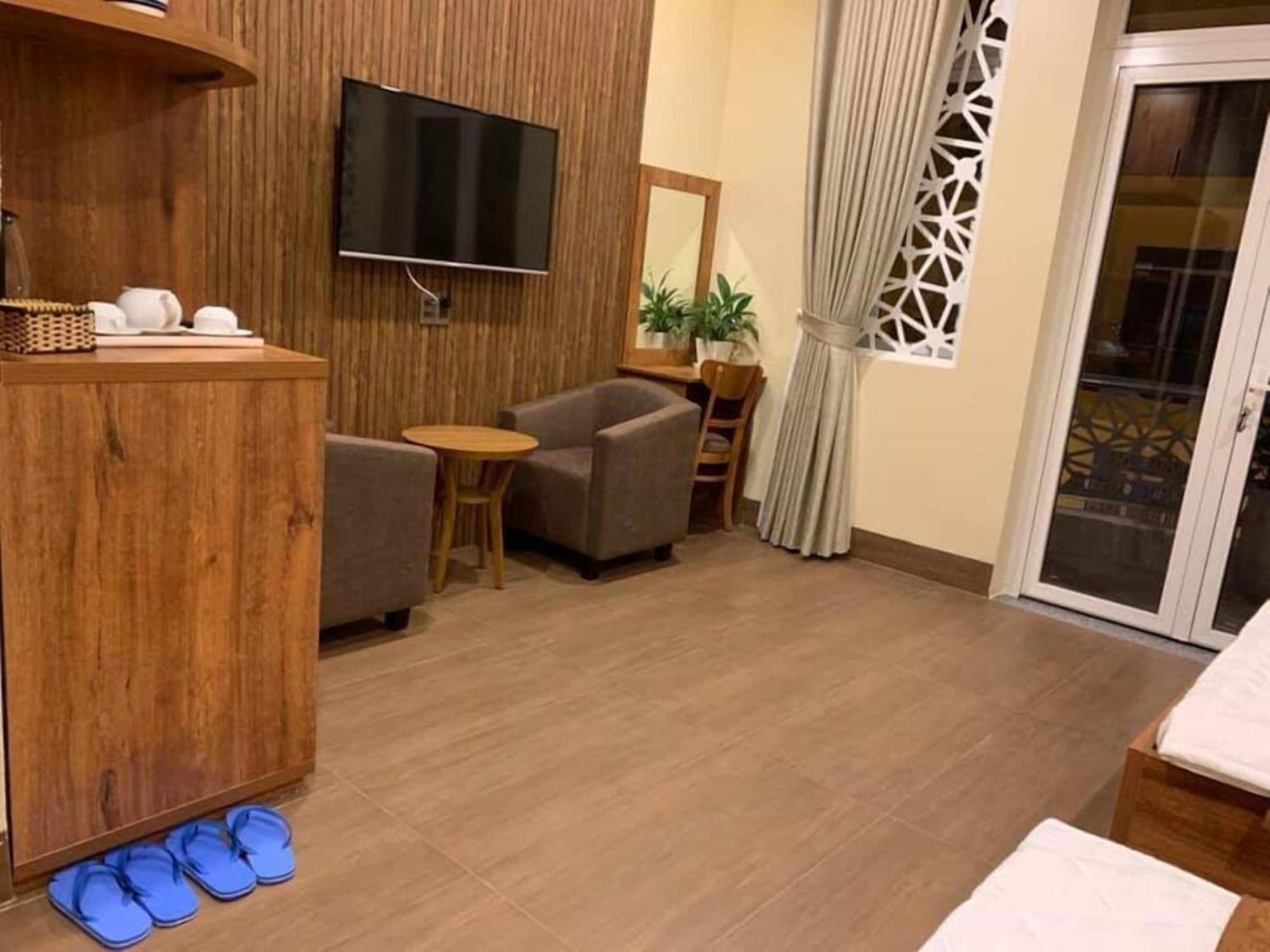 10H Hotel 2*