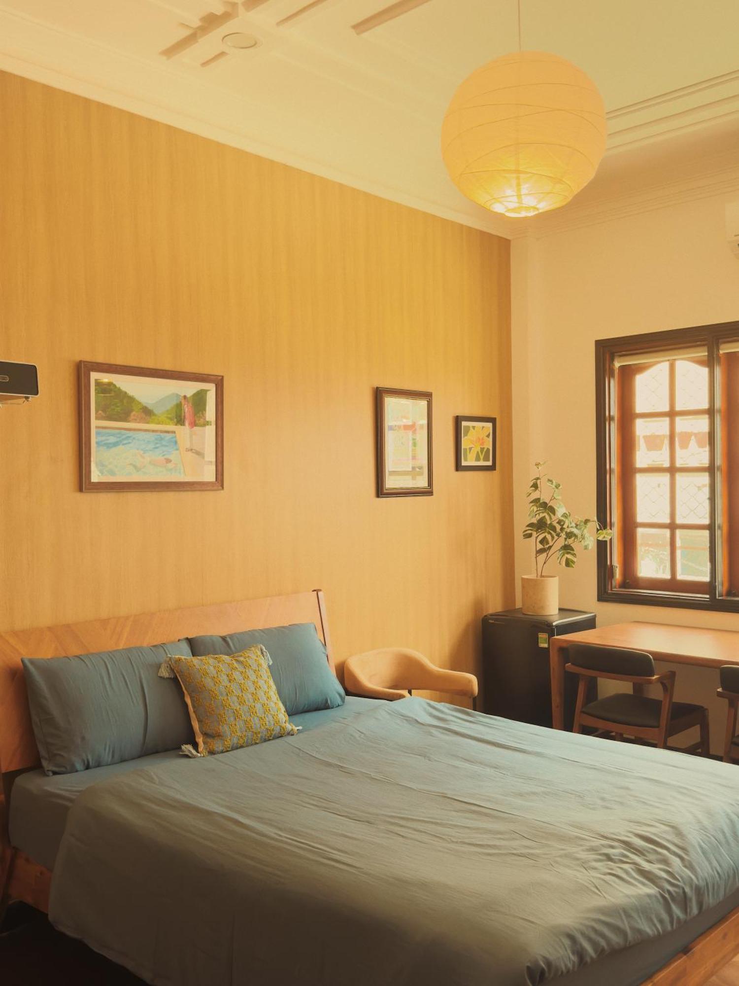 Linden House Near Bui Vien Homestay *