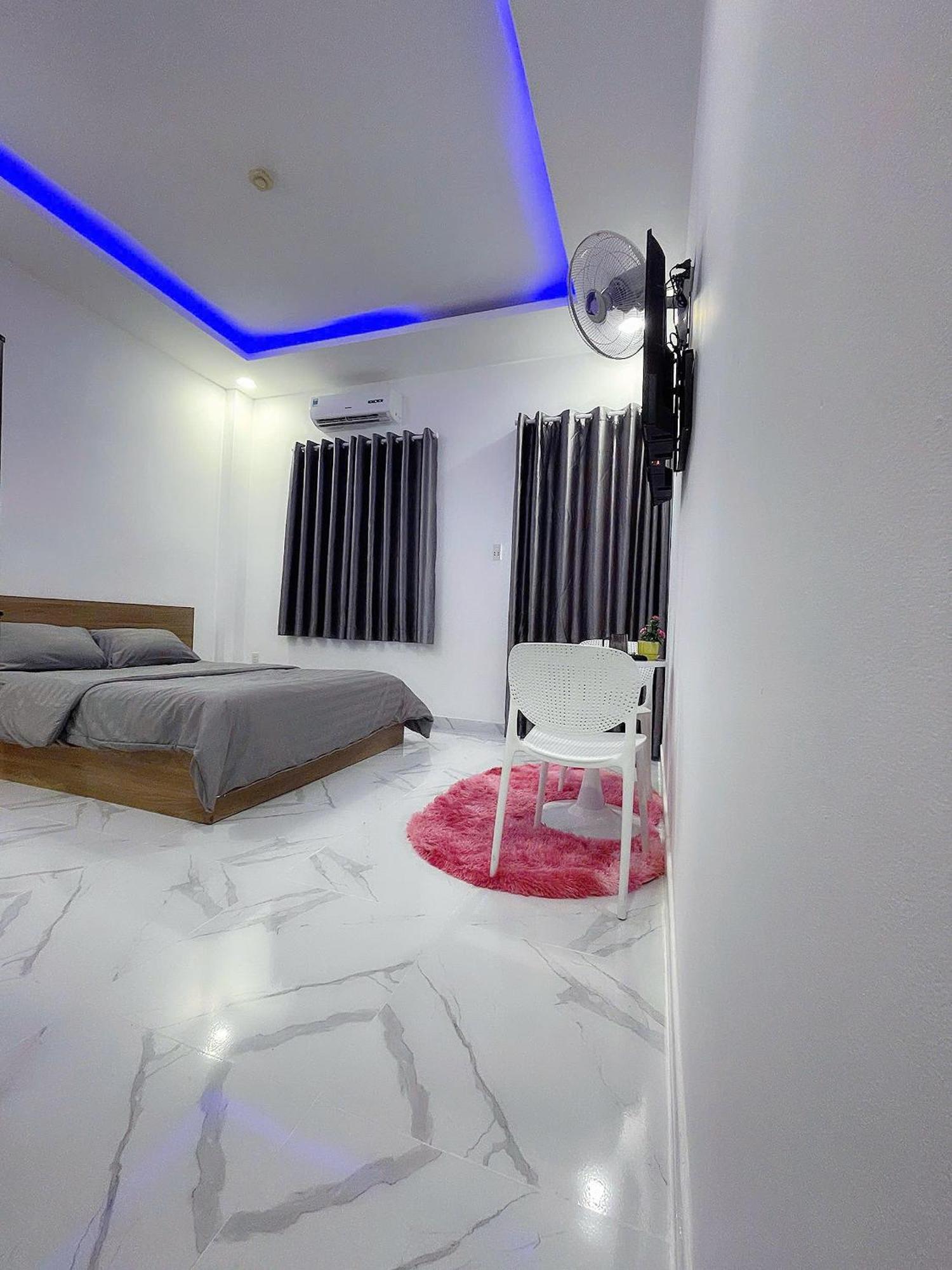 1br Near Bui Vien Balcony & Washer 25 Apartment Ho Chi Minh City