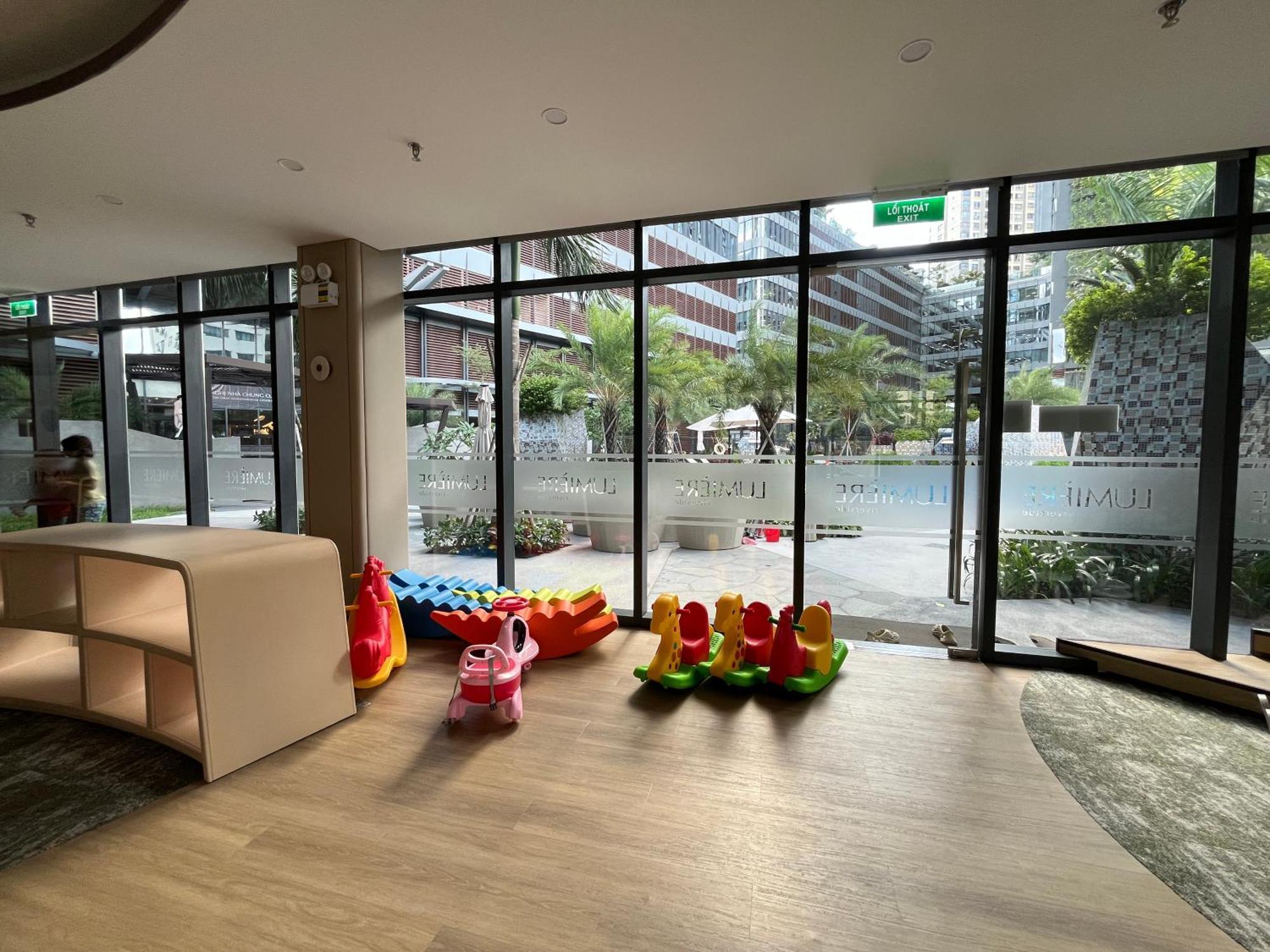 The Lumiere Riverside Oasis Khách sạn 5*