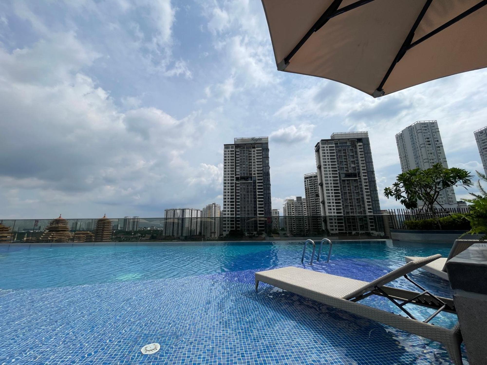 Hotel The Lumiere Riverside Oasis 5*