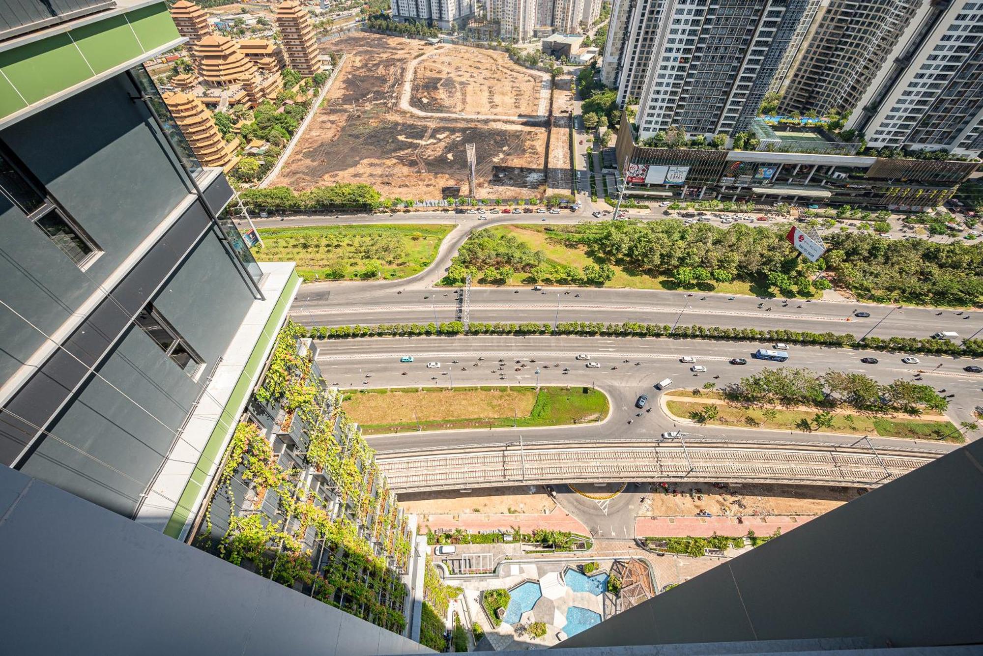 The Lumiere Riverside Oasis Hotel
