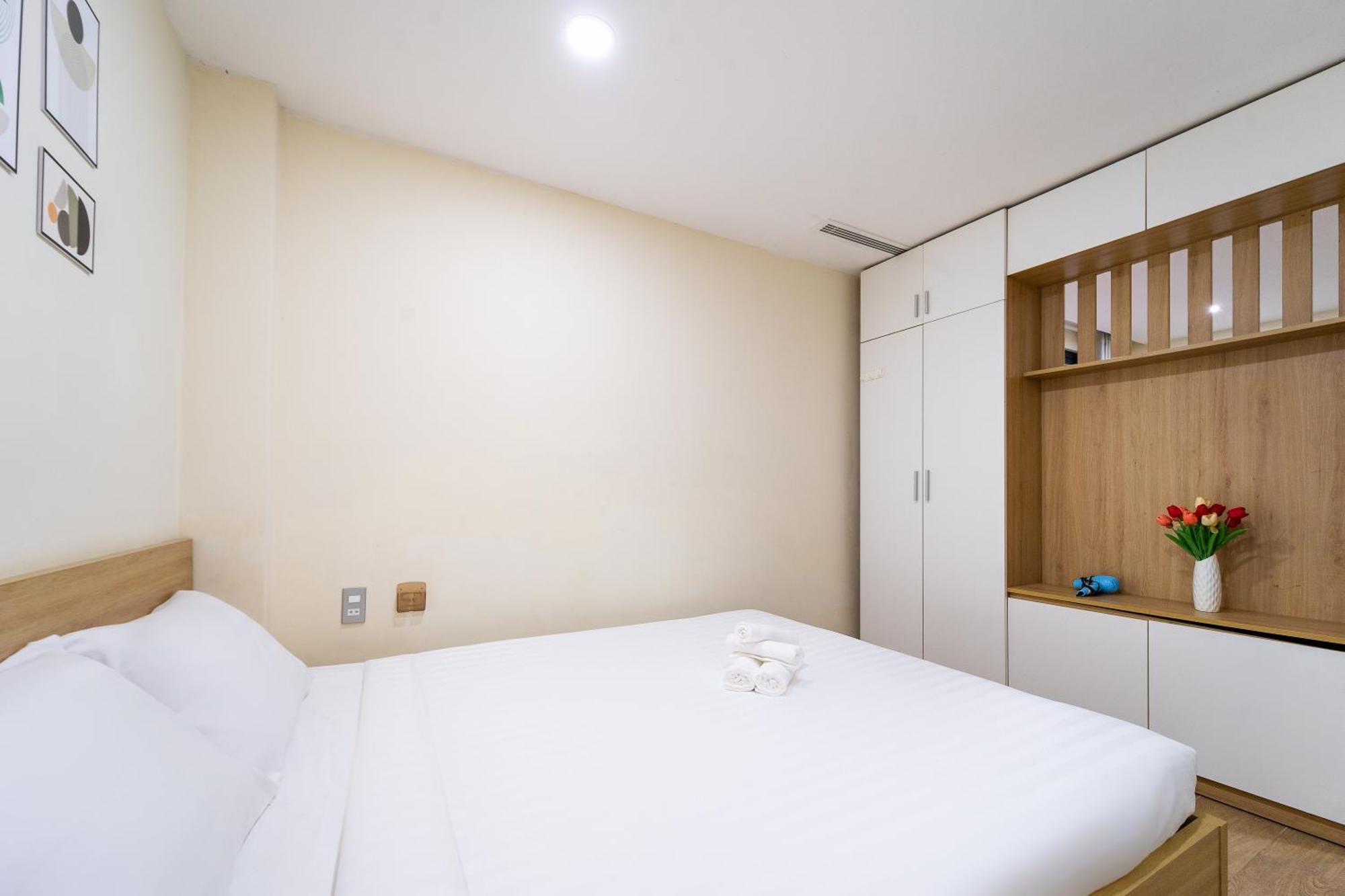 Hana Service Apartment *