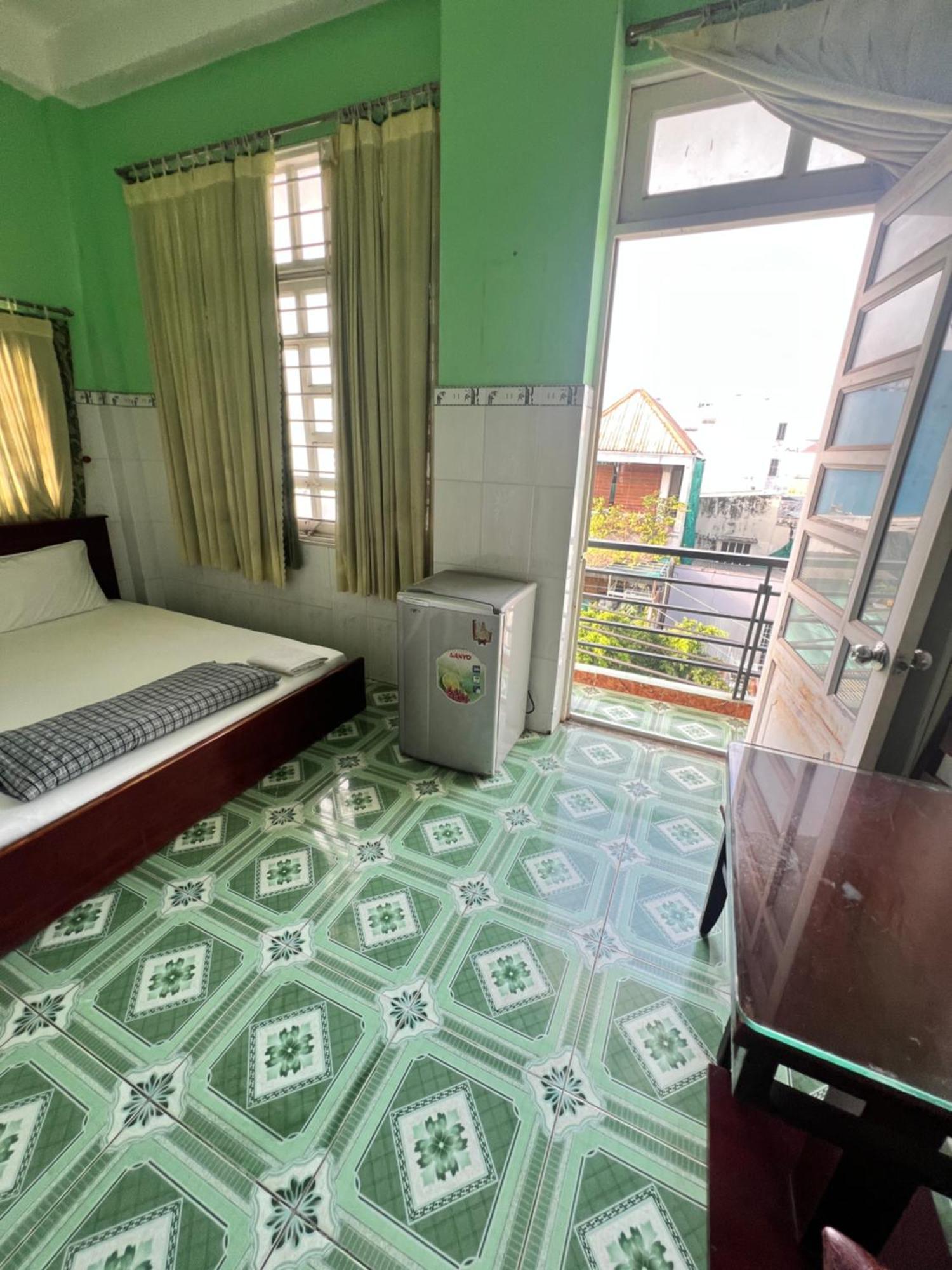 Khach San Hoang Nhan Hotel Ho Chi Minh City