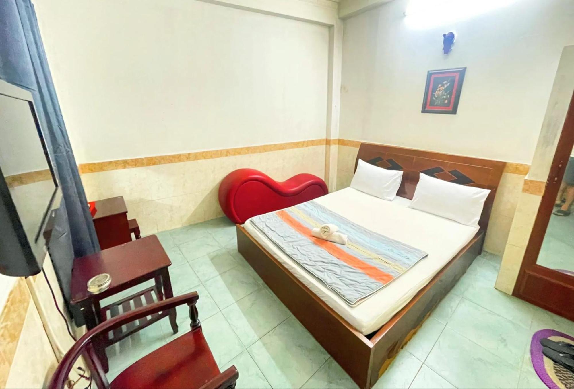 Hotel Ngoc Huong Ho Chi Minh City