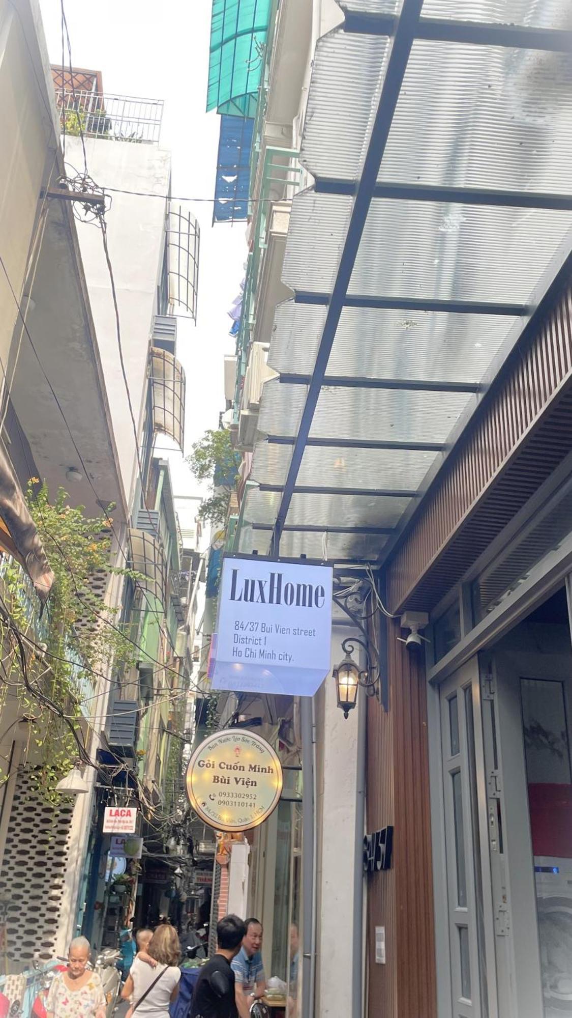 Luxhome - Bui Vien Walking Street Bed & Breakfast *