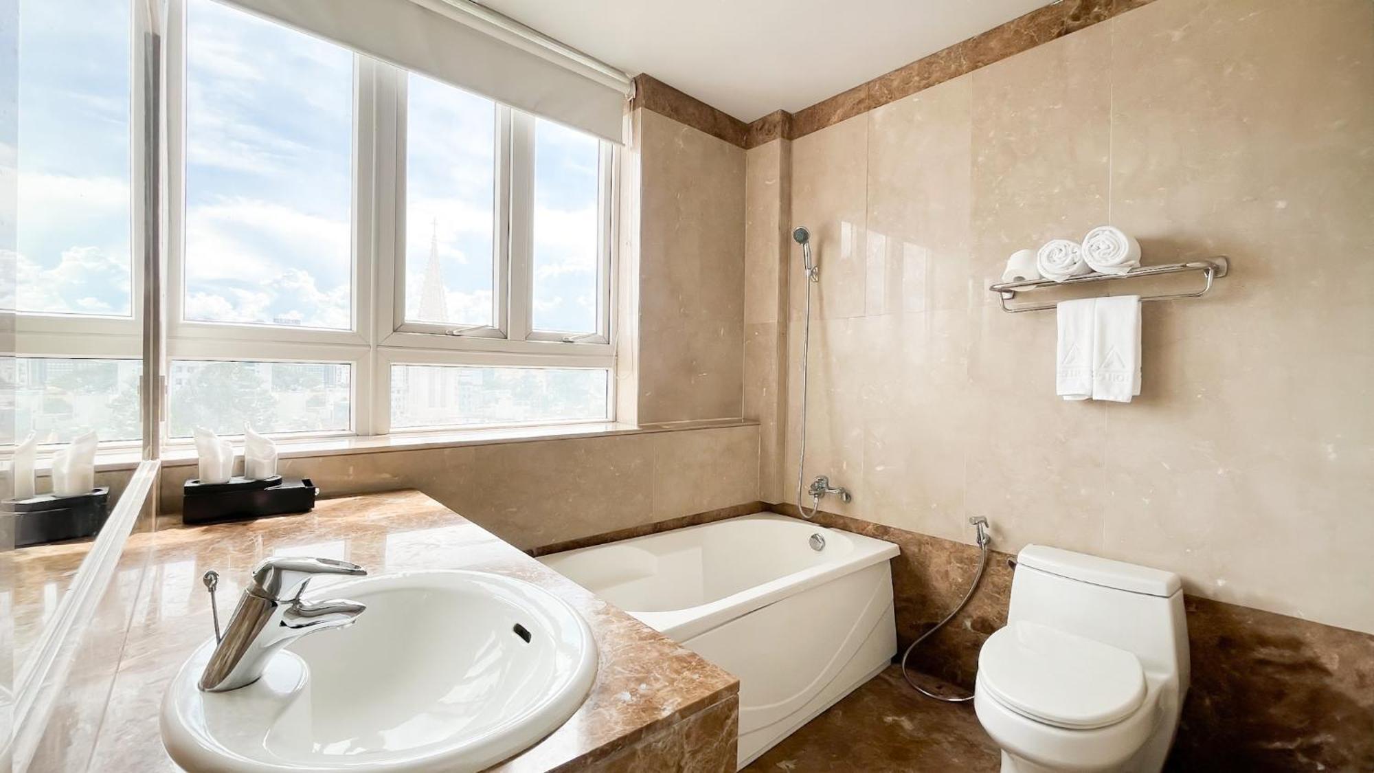 A25 - 180 Nguyen Trai Hotel 3*