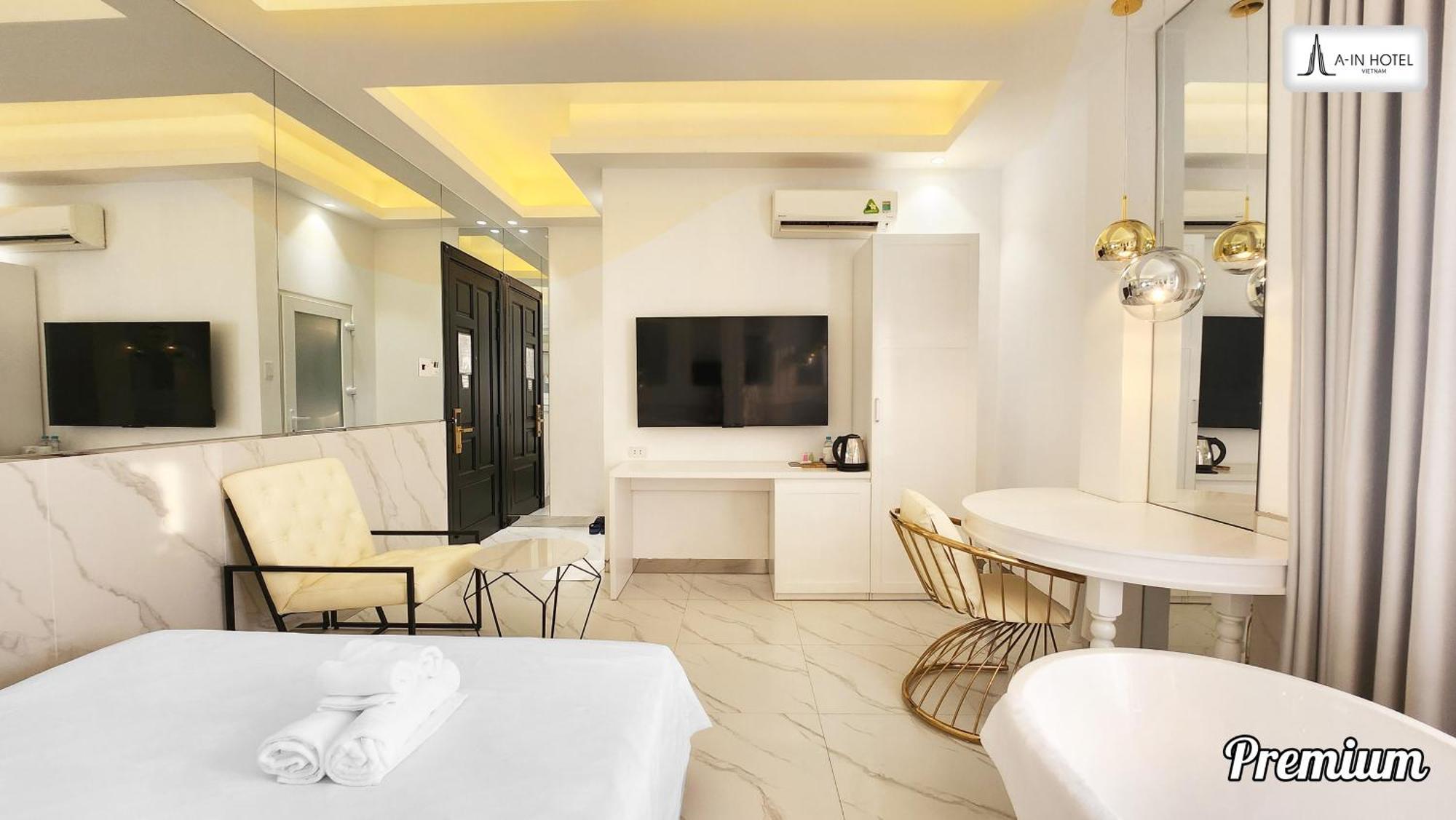 A In Atistar Hotel