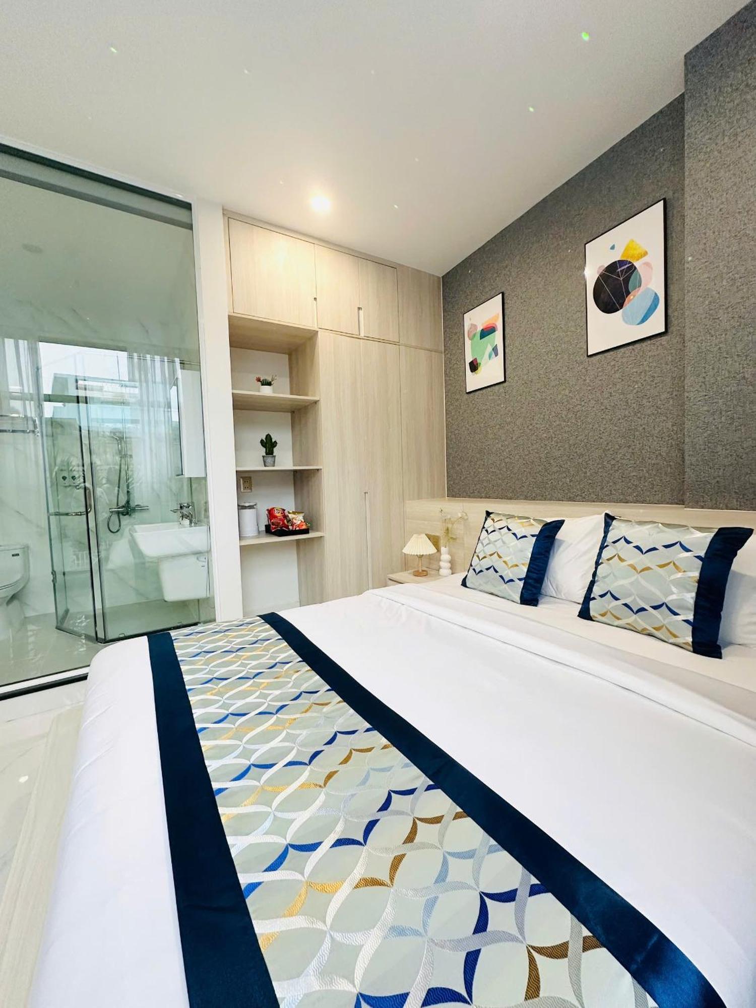 The Luxury Ho Chi Minh City