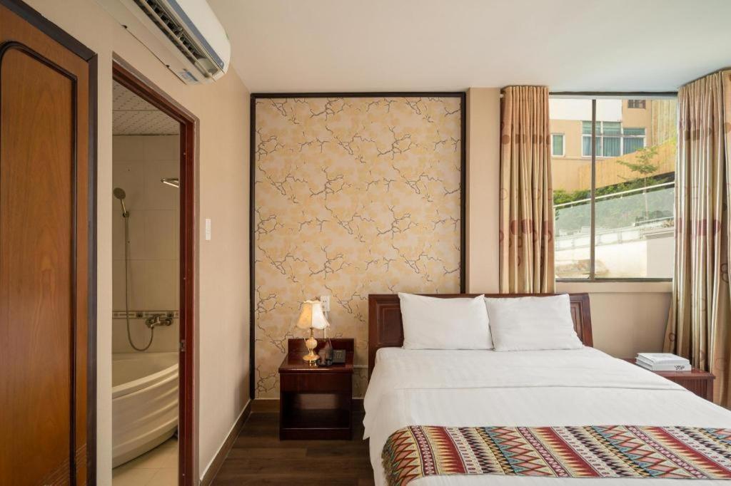 Daystar Ben Thanh Hotel