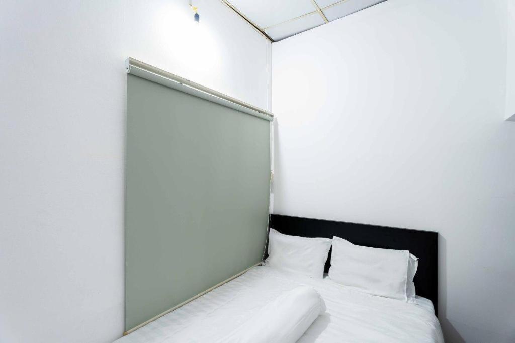 Tuan Viet Dinh Tien Hoang Hotel *