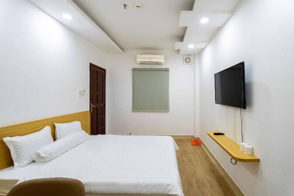 Tuan Viet Dinh Tien Hoang Hotel *
