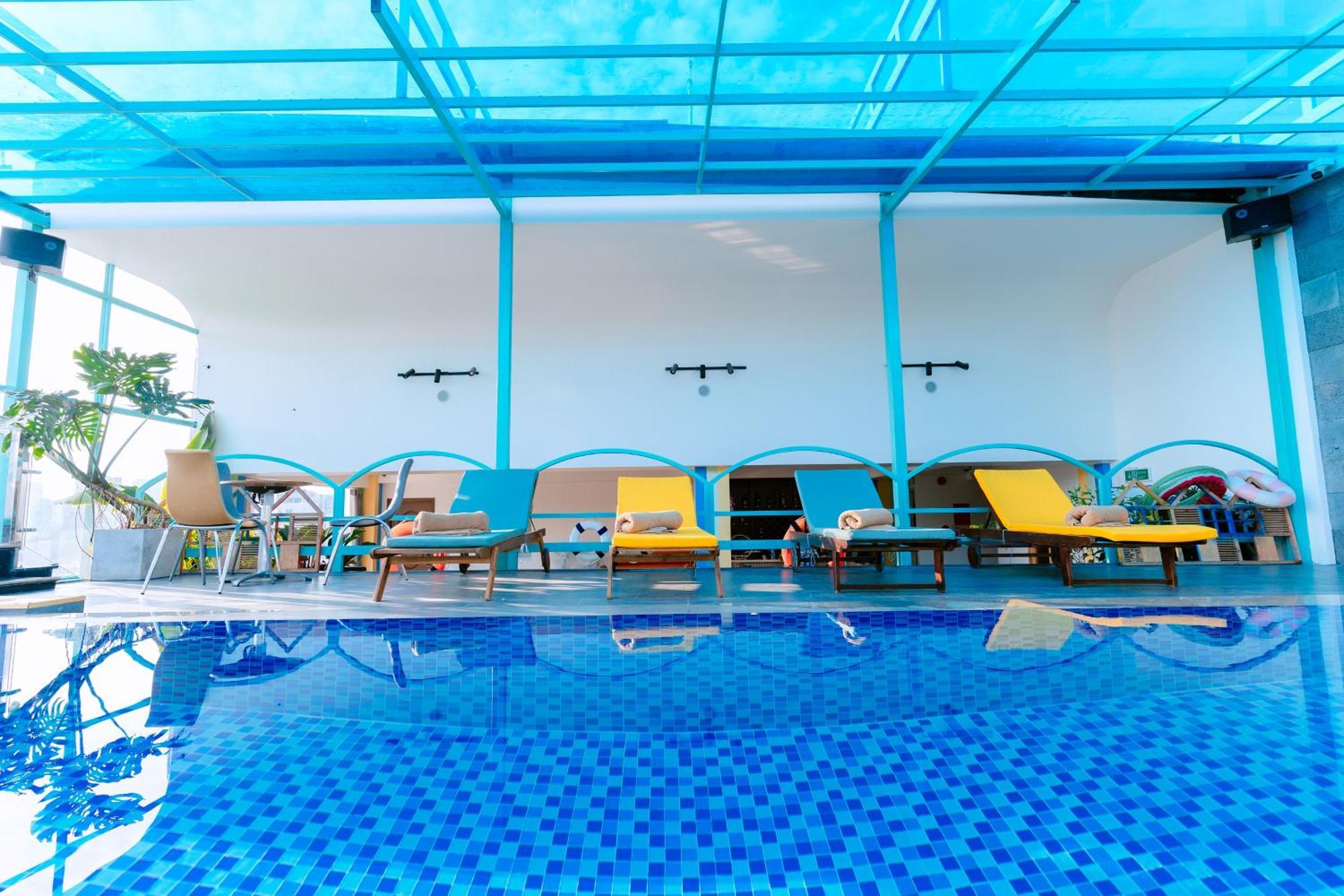 Dahlialand Saigon & Swimming Pool Hotel 4*