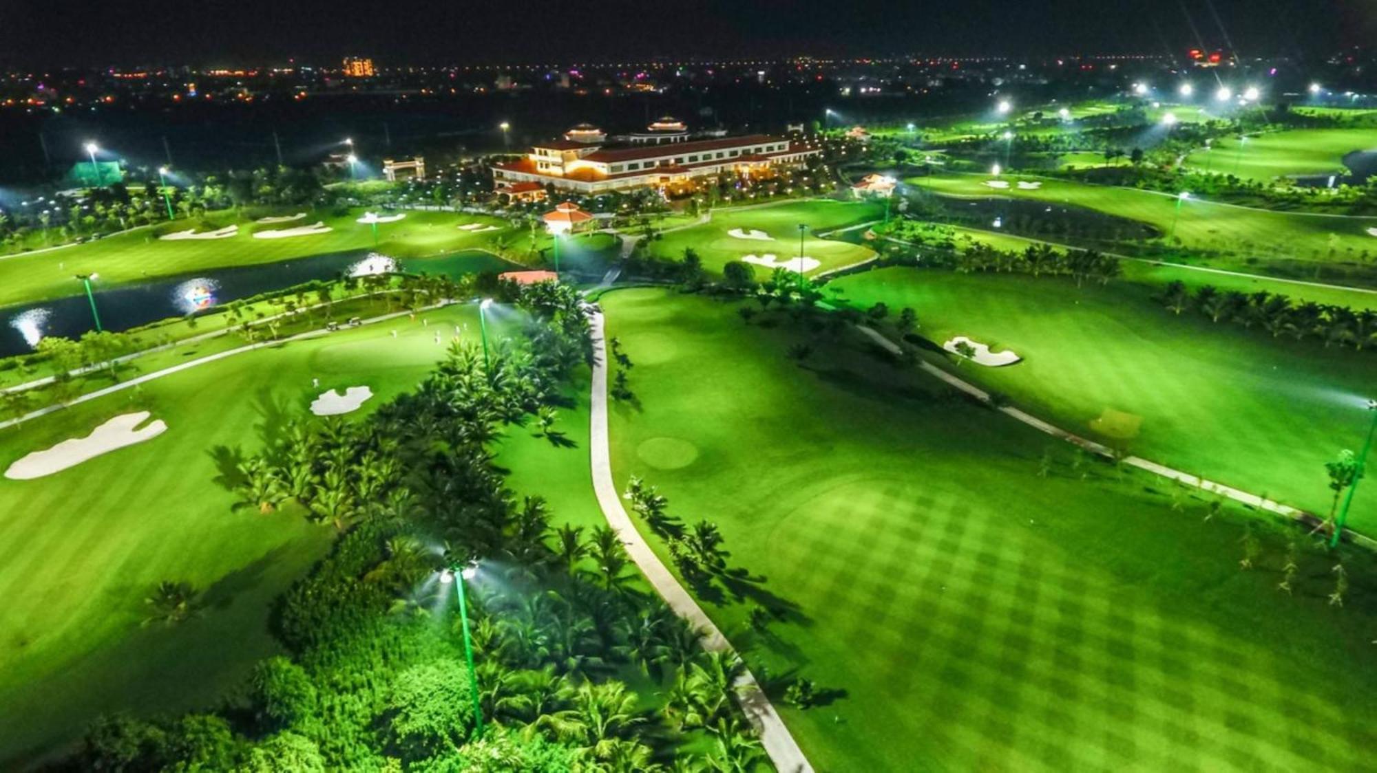 & Saigon Airport By Ihg Hotel 5*