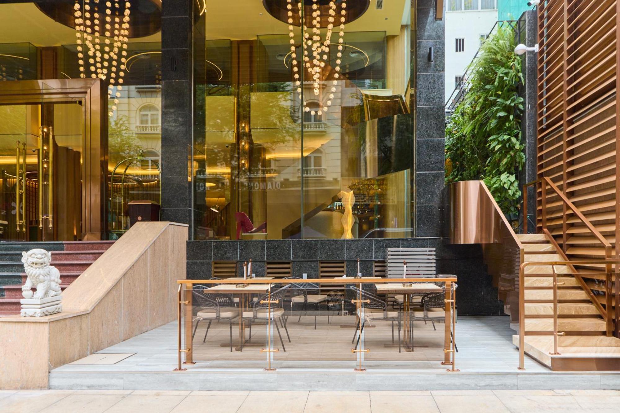 Kin Thi Sach 4* TP. Hồ Chí Minh