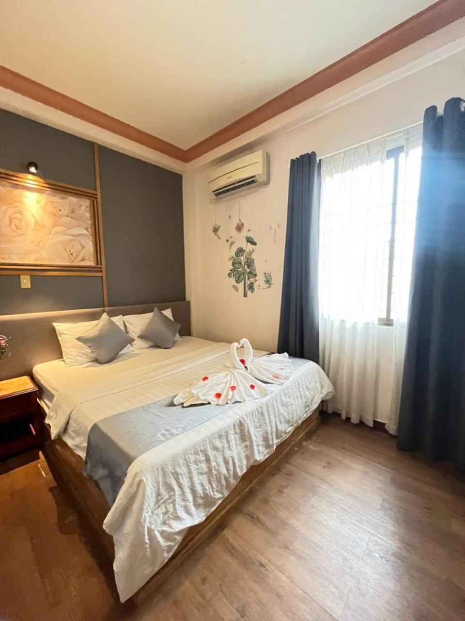 Na Nue Hotel *