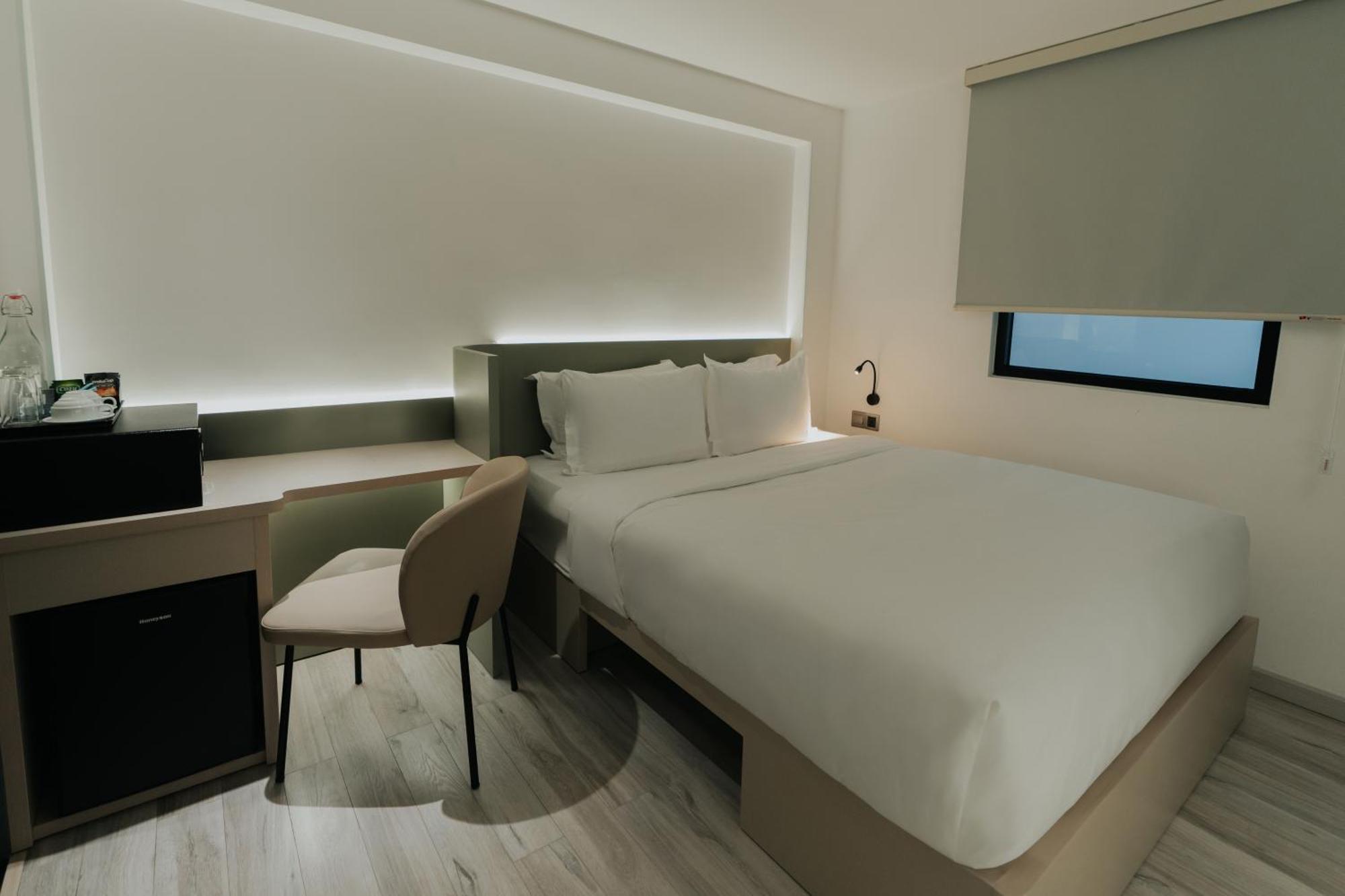 Hotel The Concept Hcmc- Premium