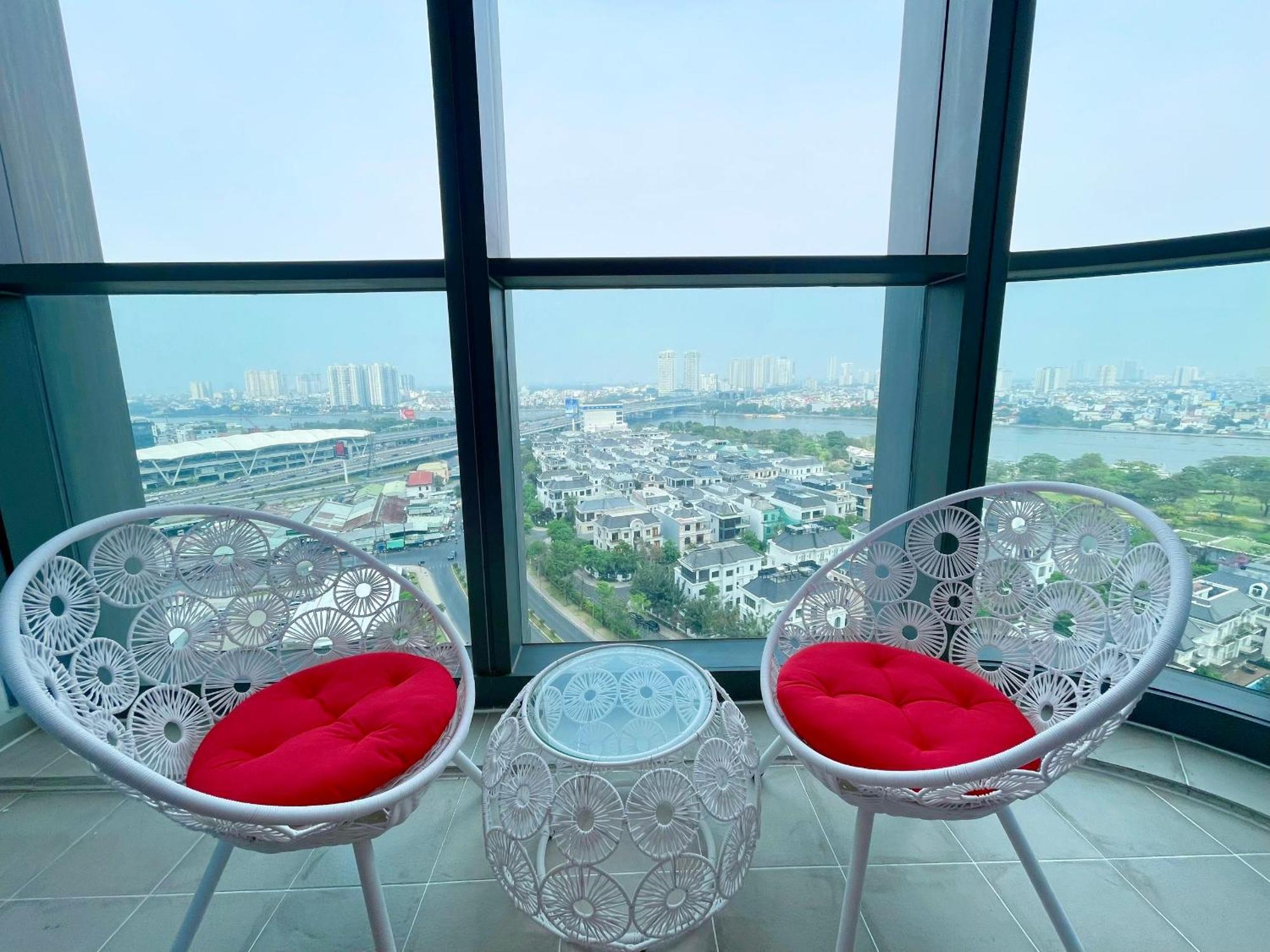 Luxury Landmark 5 Stars-river View-2br2wc-an Home-stay In The Of Vietnam Katil