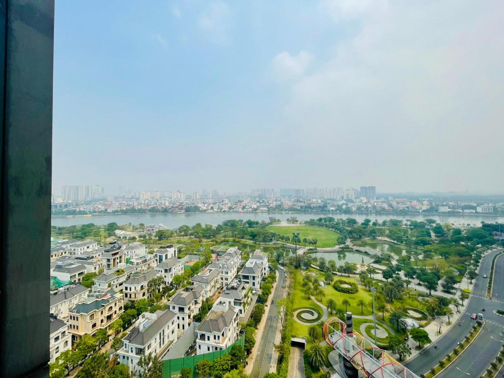 Luxury Landmark 5 Stars-river View-2br2wc-an Home-stay In The Of Vietnam *