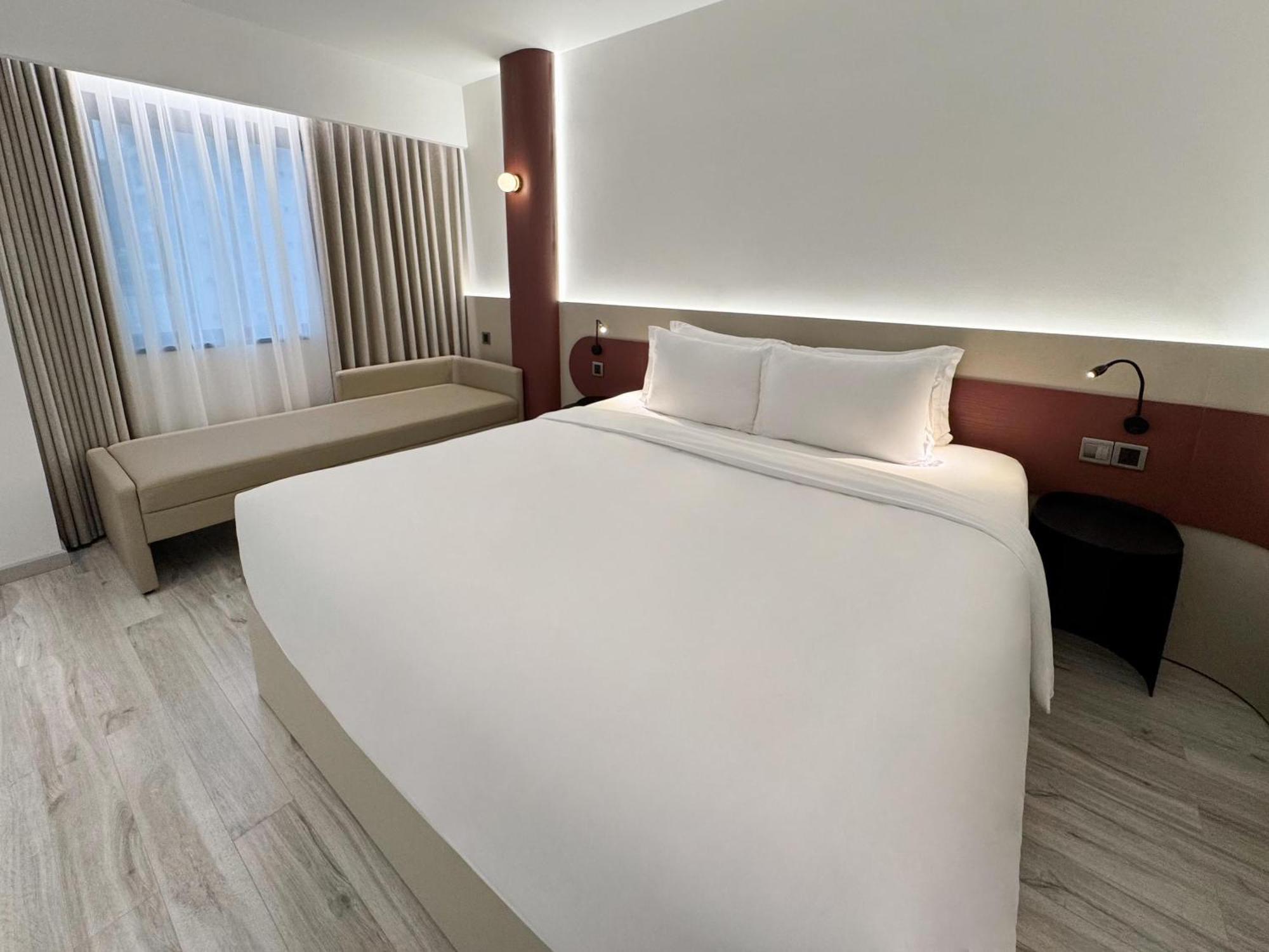 Hotel The Concept Hcmc- Premium Ho Chi Minh City