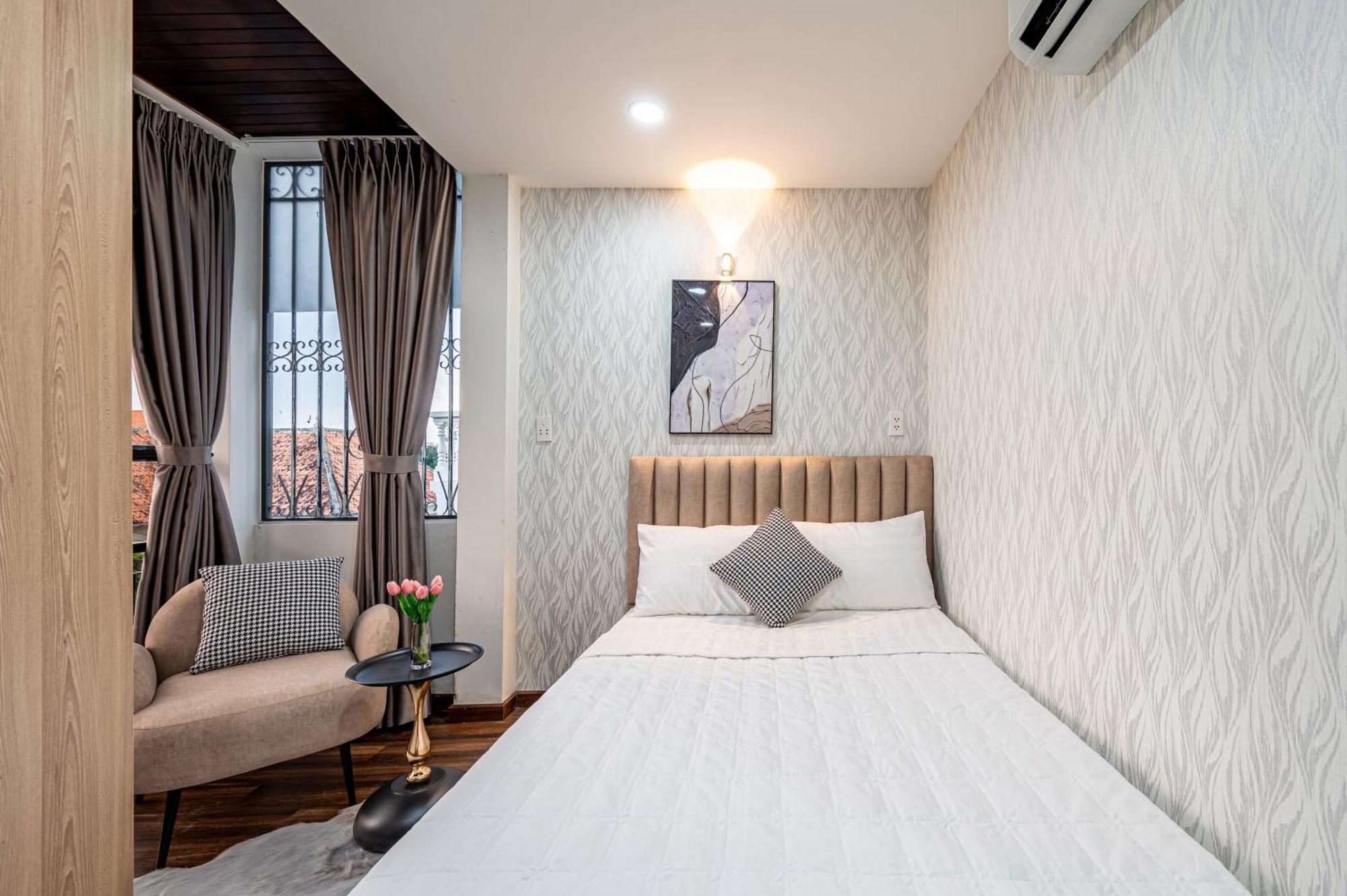 Hotel Lotus Lalala Ho Chi Minh City
