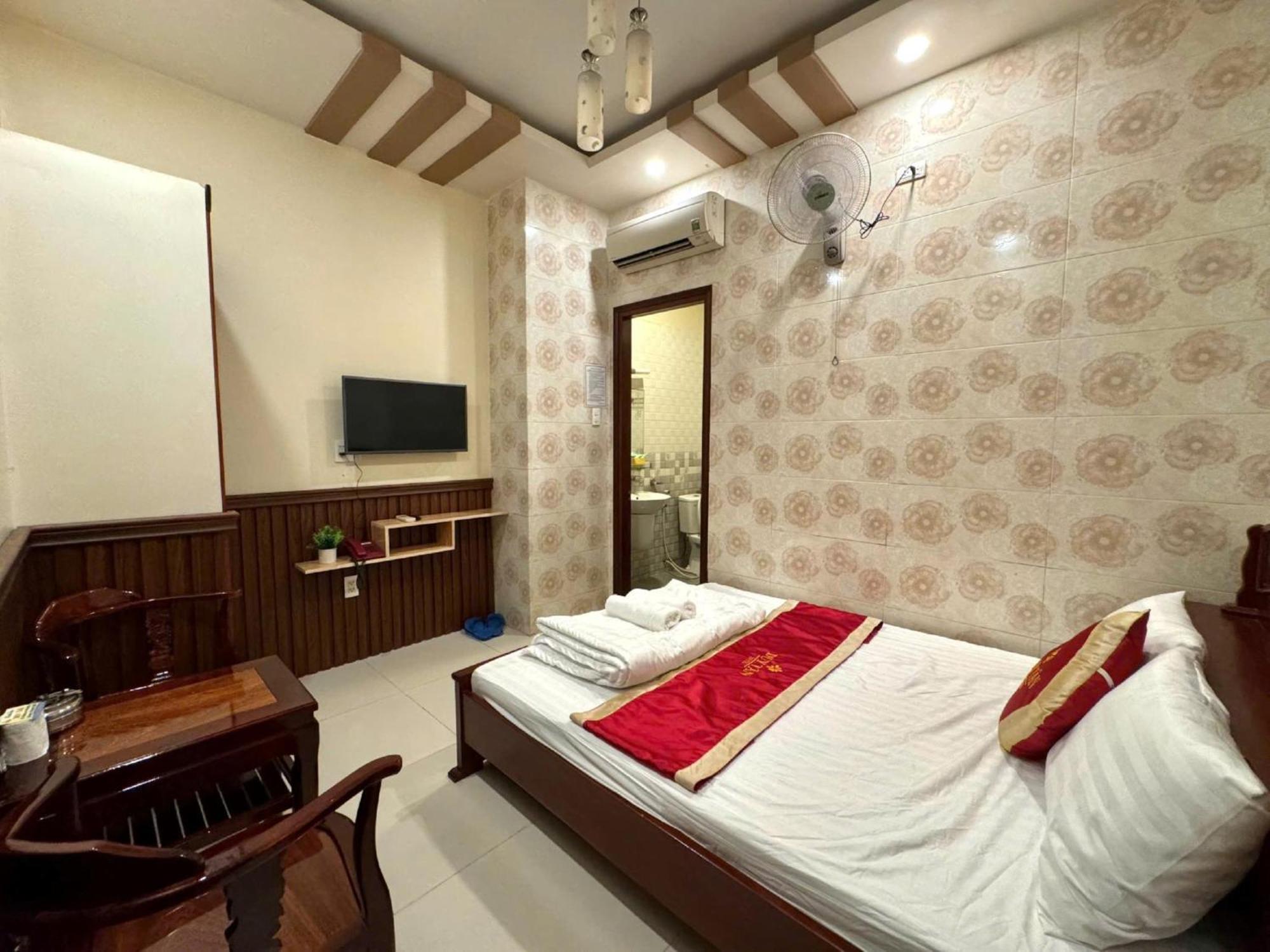 Duy Tan Hotel *