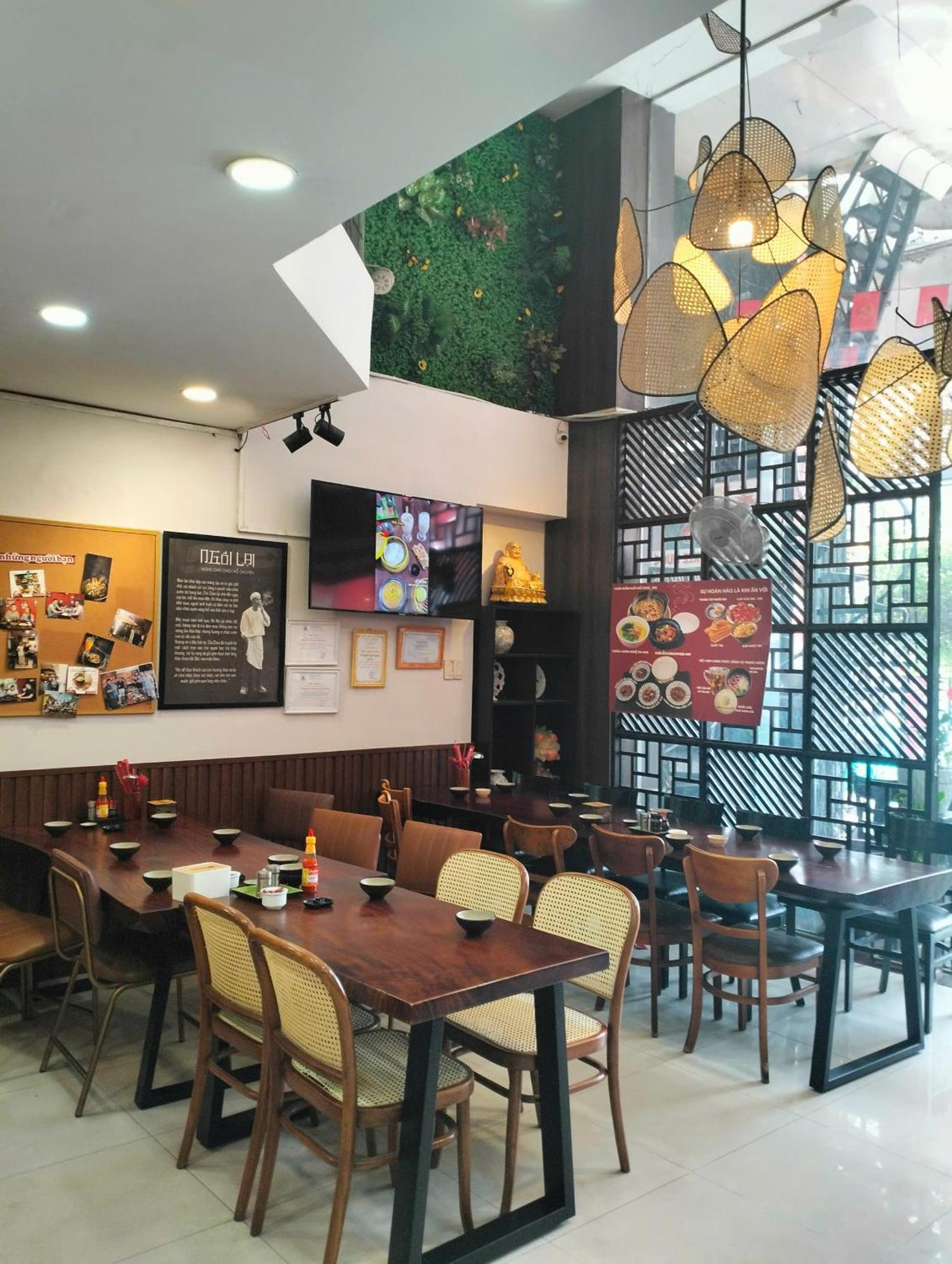 Bros Khách sạn 2*